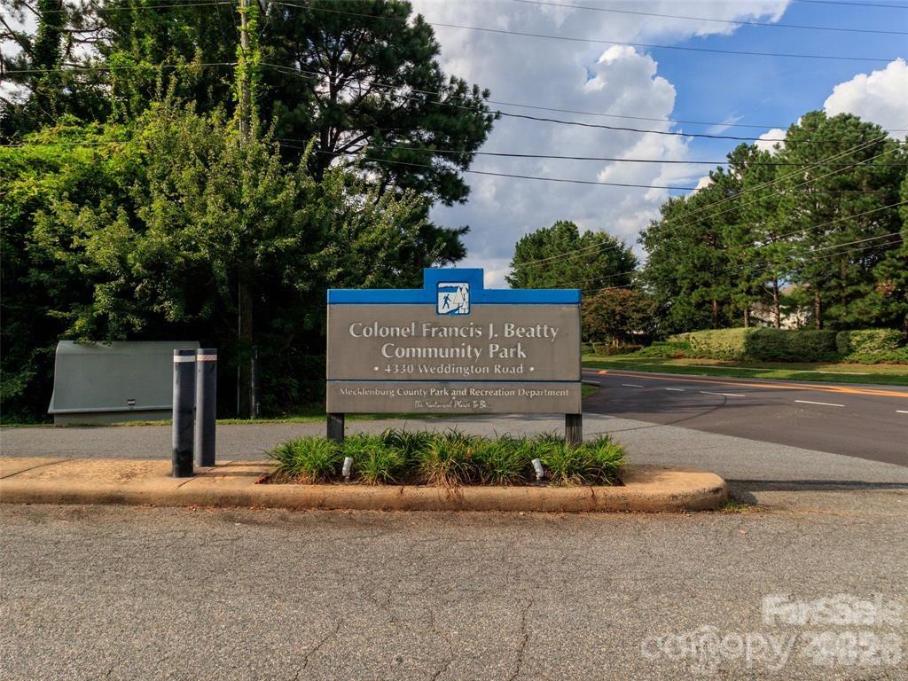 3546 S Bank Court — Matthews