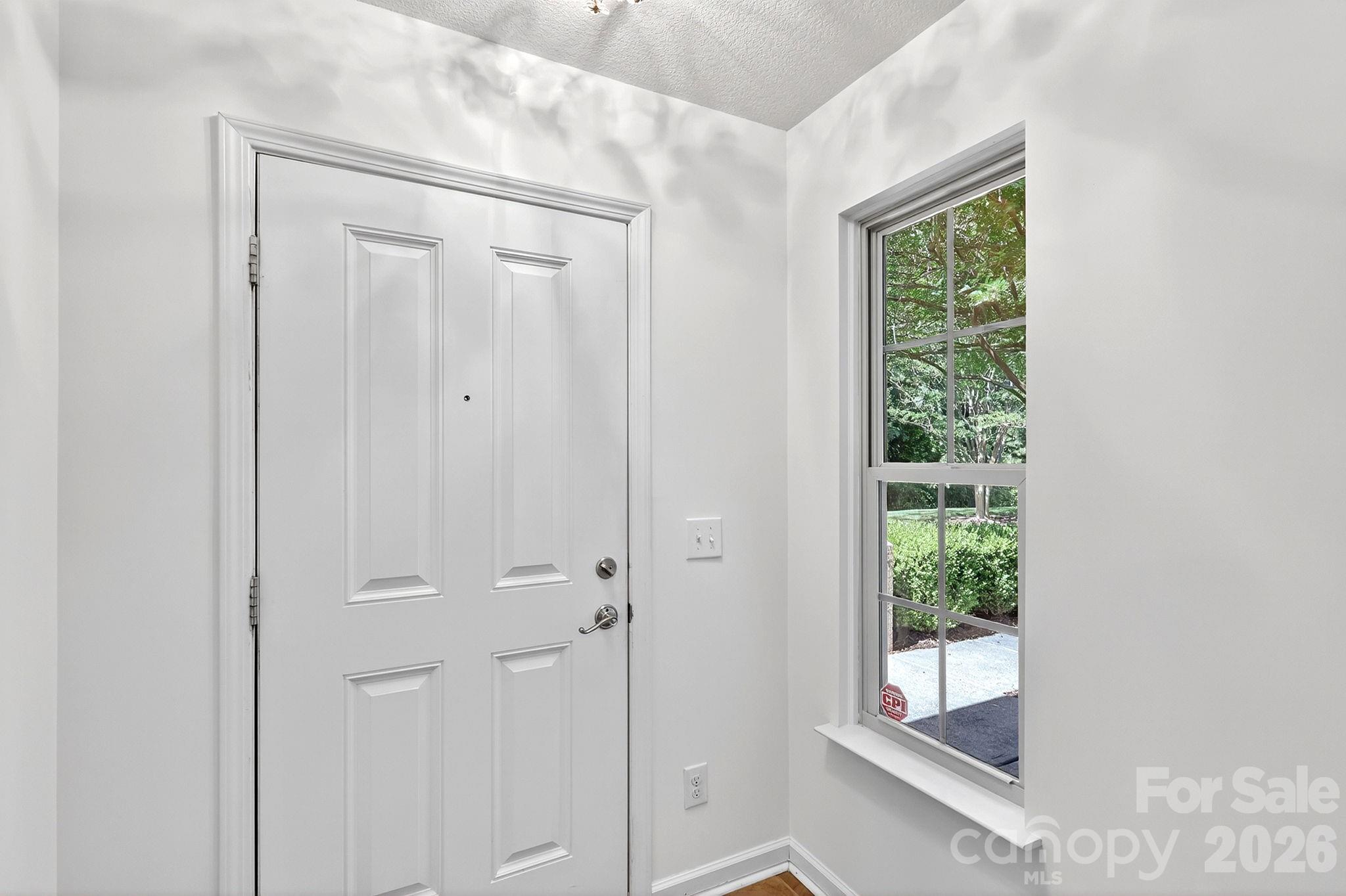 3546 S Bank Court — Matthews