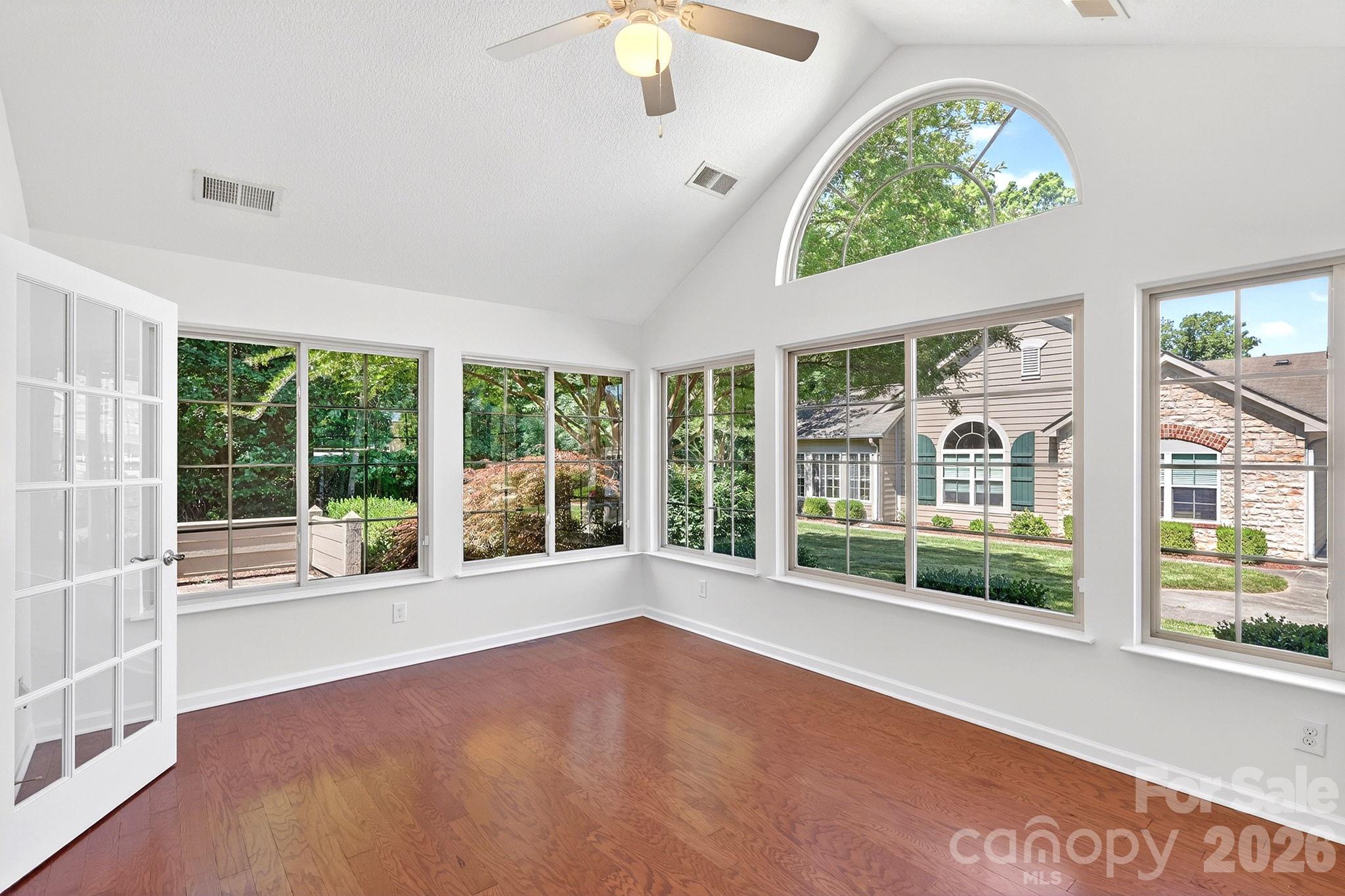 3546 S Bank Court — Matthews
