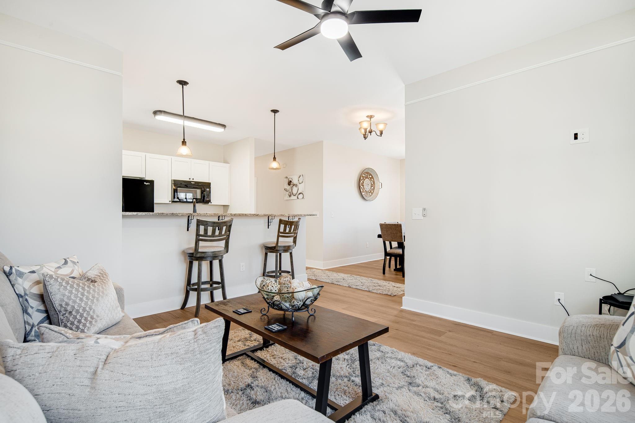 11 Byrdcliffe Lane — Asheville