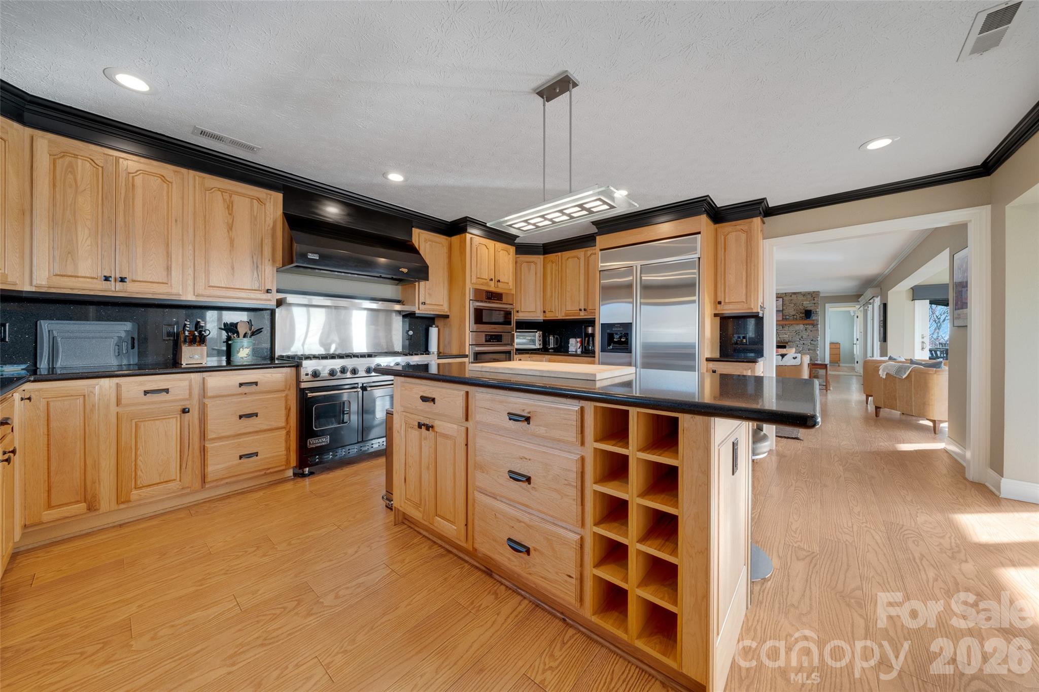 300 Roberts Drive — Hendersonville