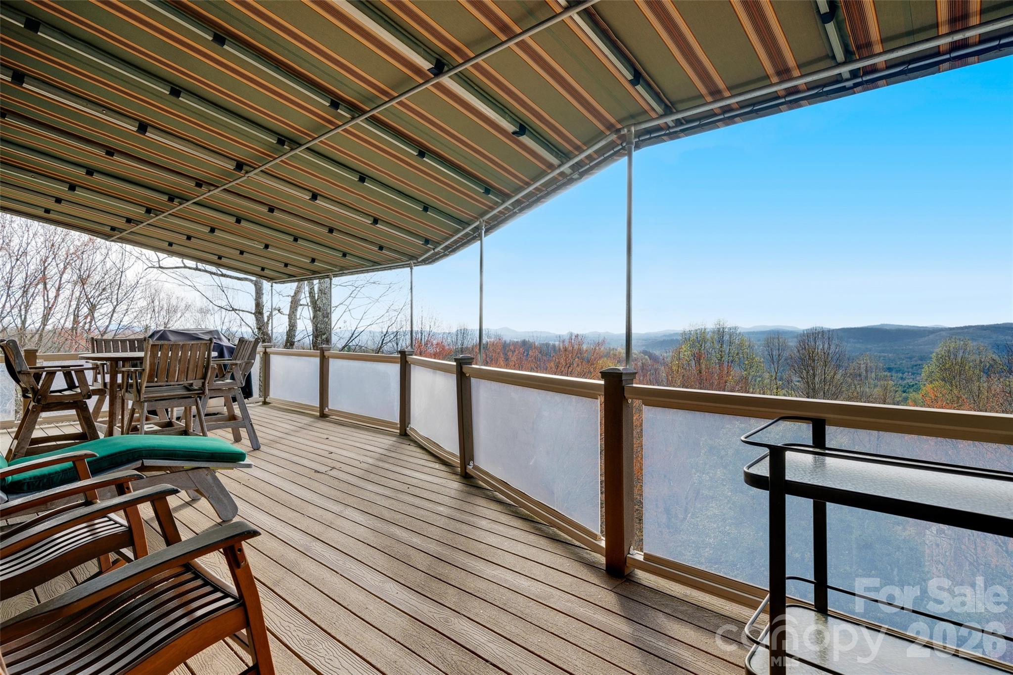 300 Roberts Drive — Hendersonville