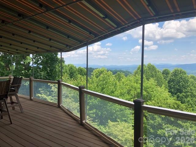 300 Roberts Drive — Hendersonville