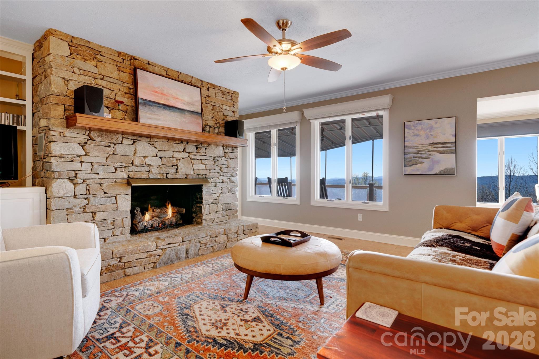 300 Roberts Drive — Hendersonville
