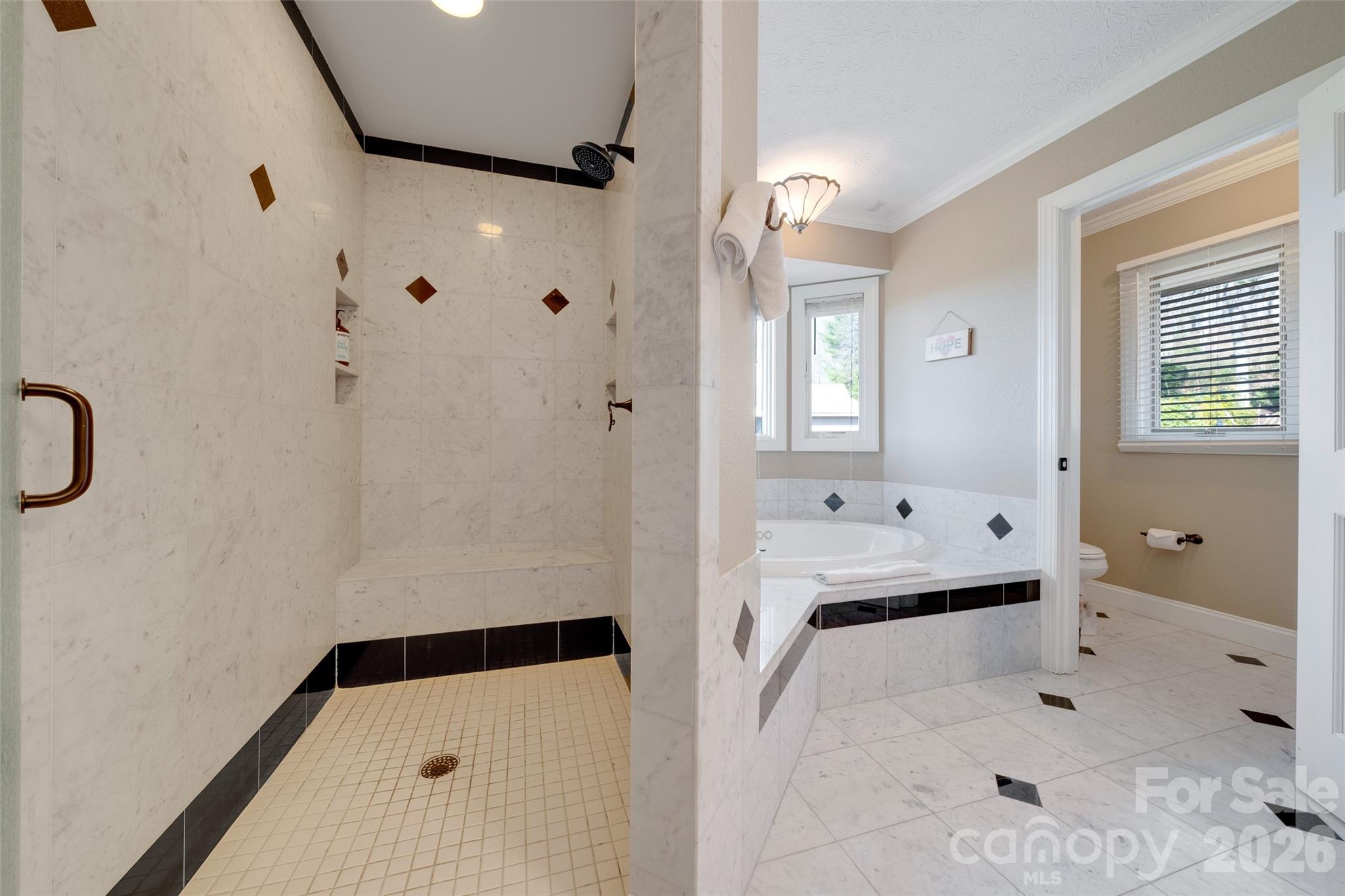 300 Roberts Drive — Hendersonville
