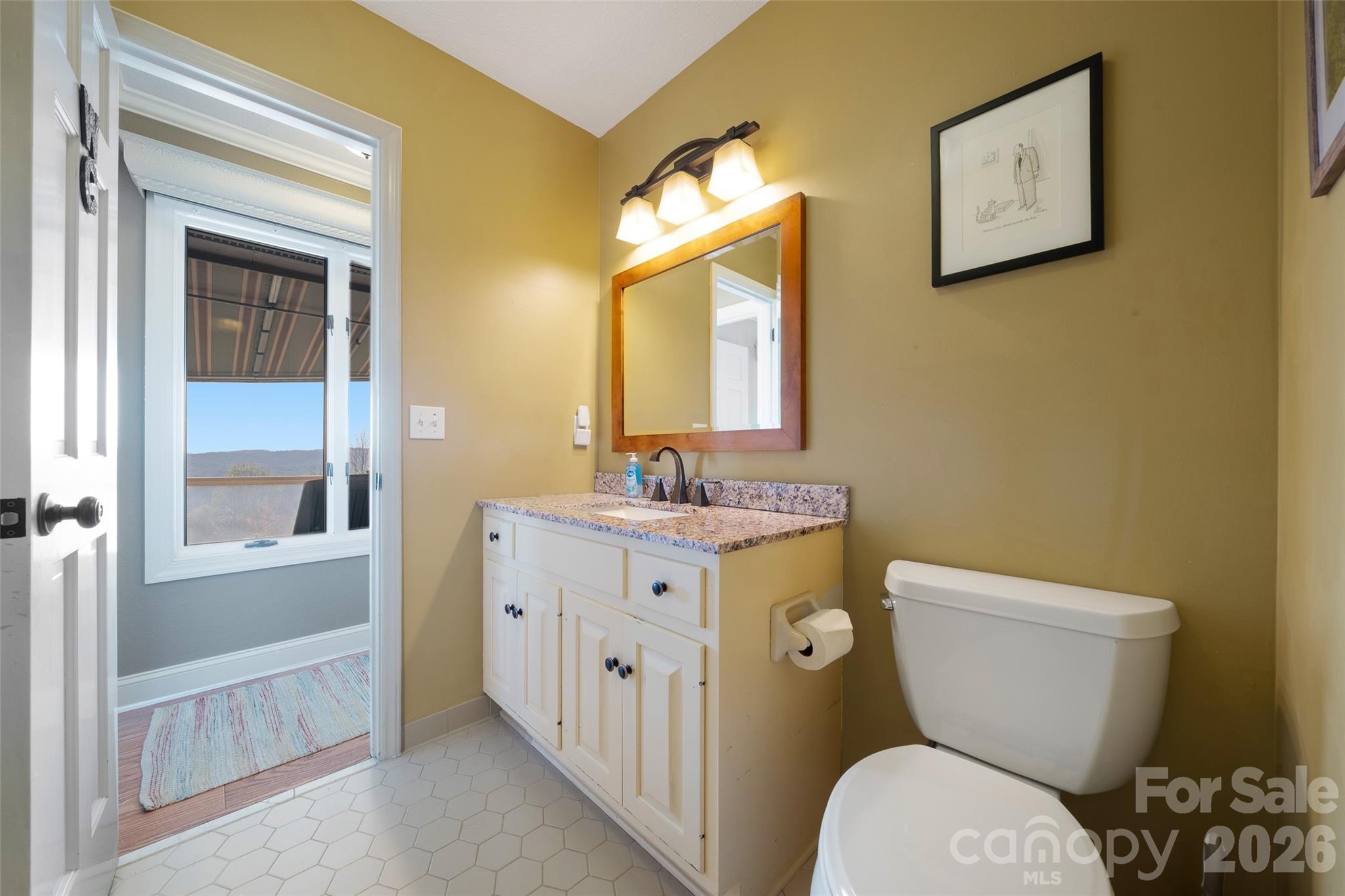 300 Roberts Drive — Hendersonville