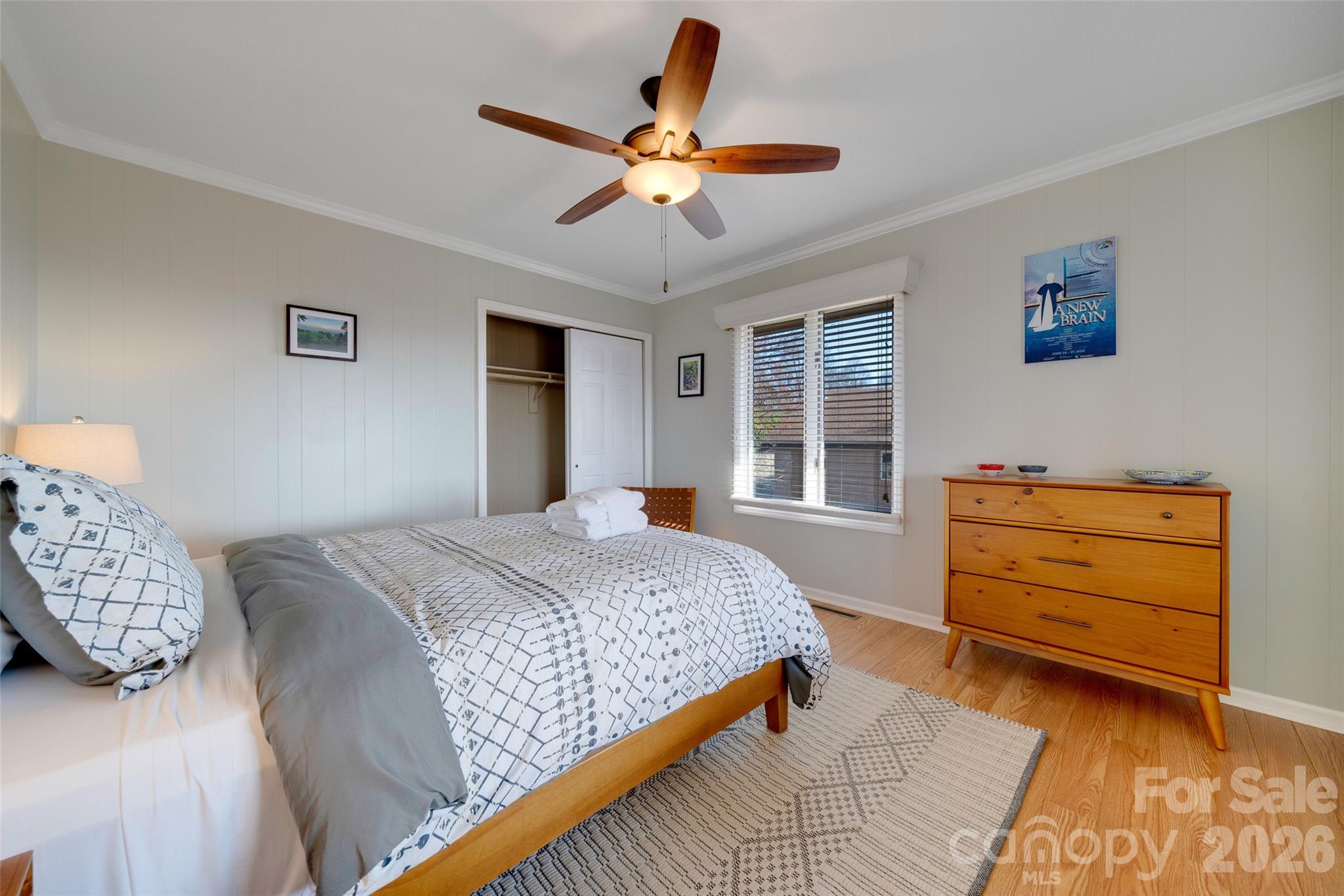 300 Roberts Drive — Hendersonville