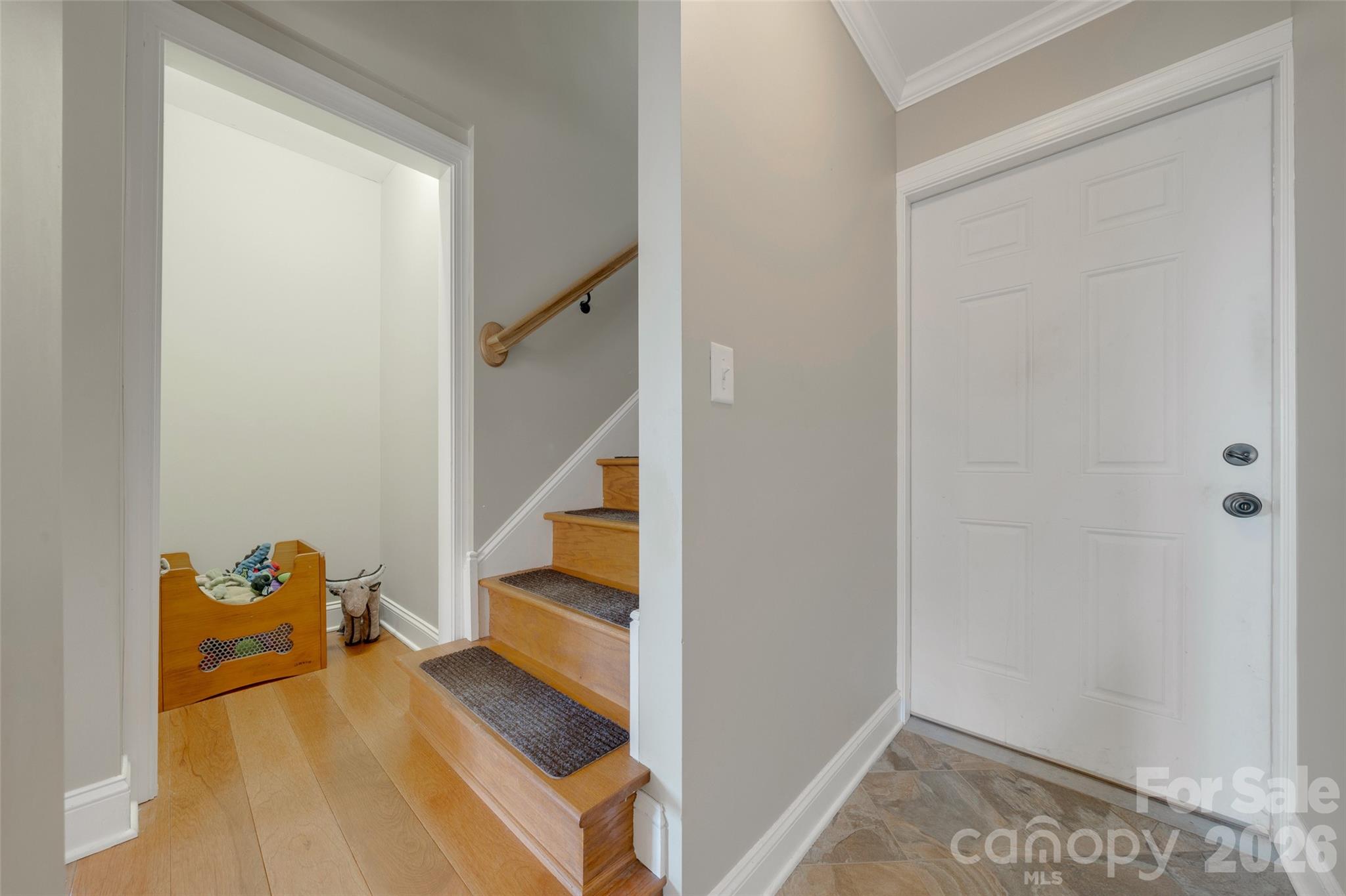 300 Roberts Drive — Hendersonville