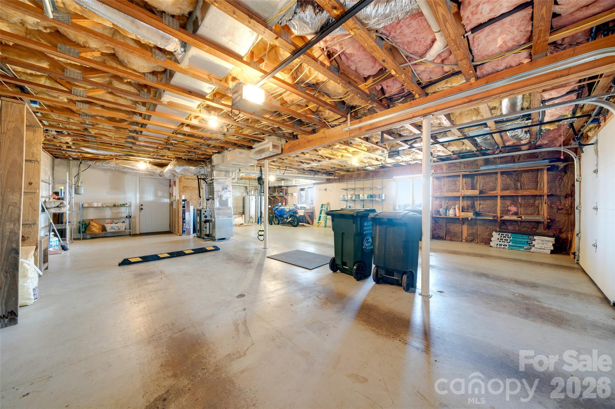 300 Roberts Drive — Hendersonville