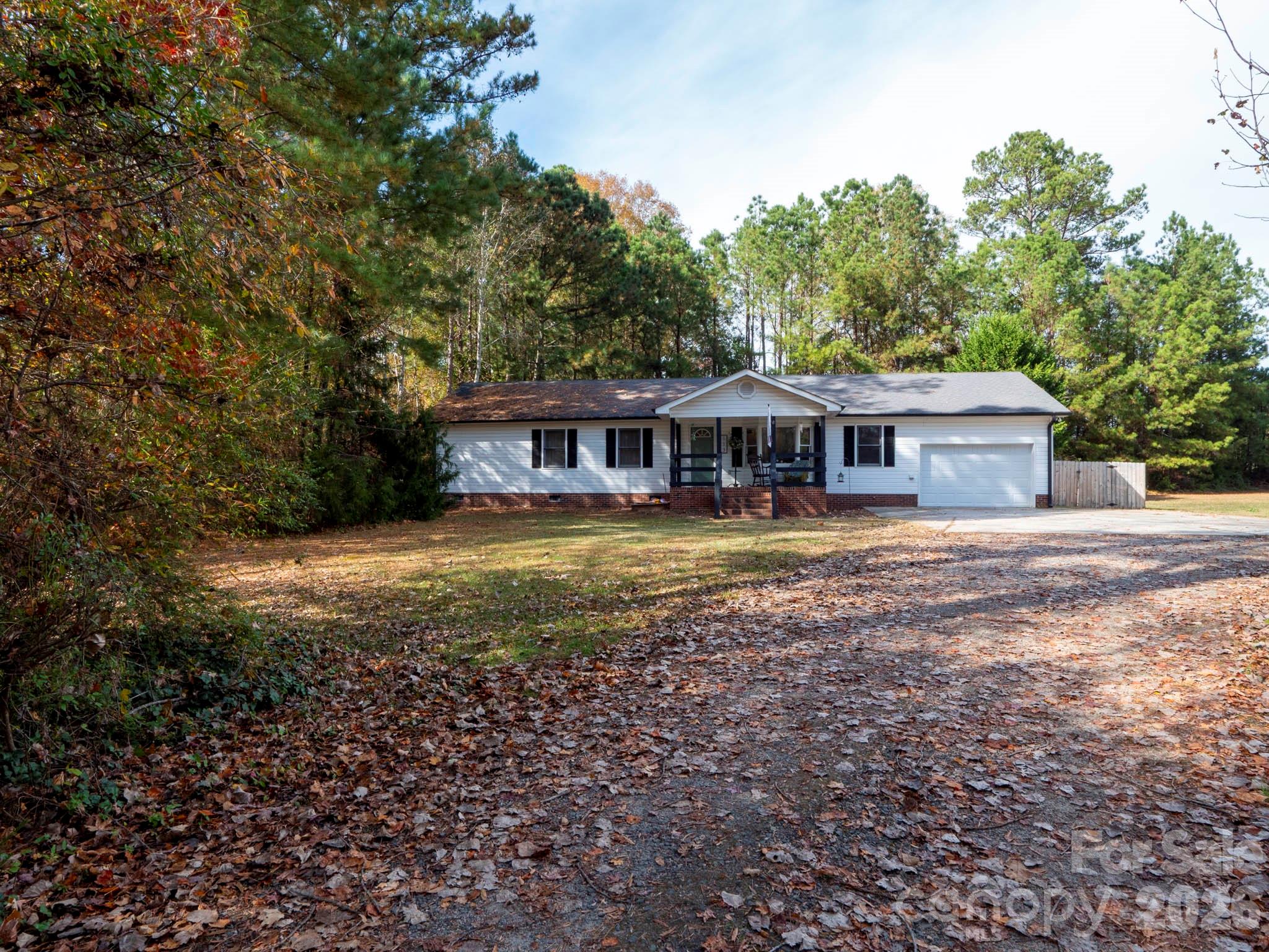 113 Tanager Drive — York