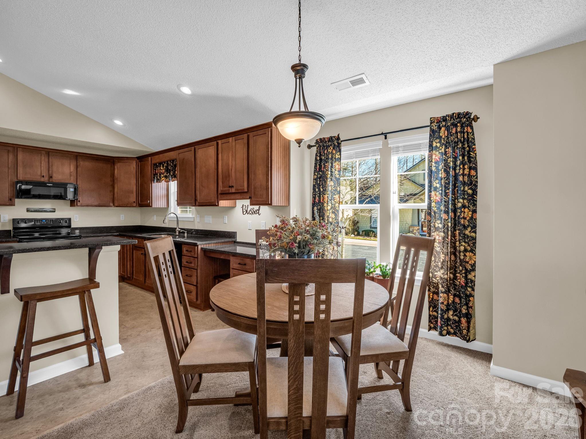 53 Barn Owl Way — Hendersonville