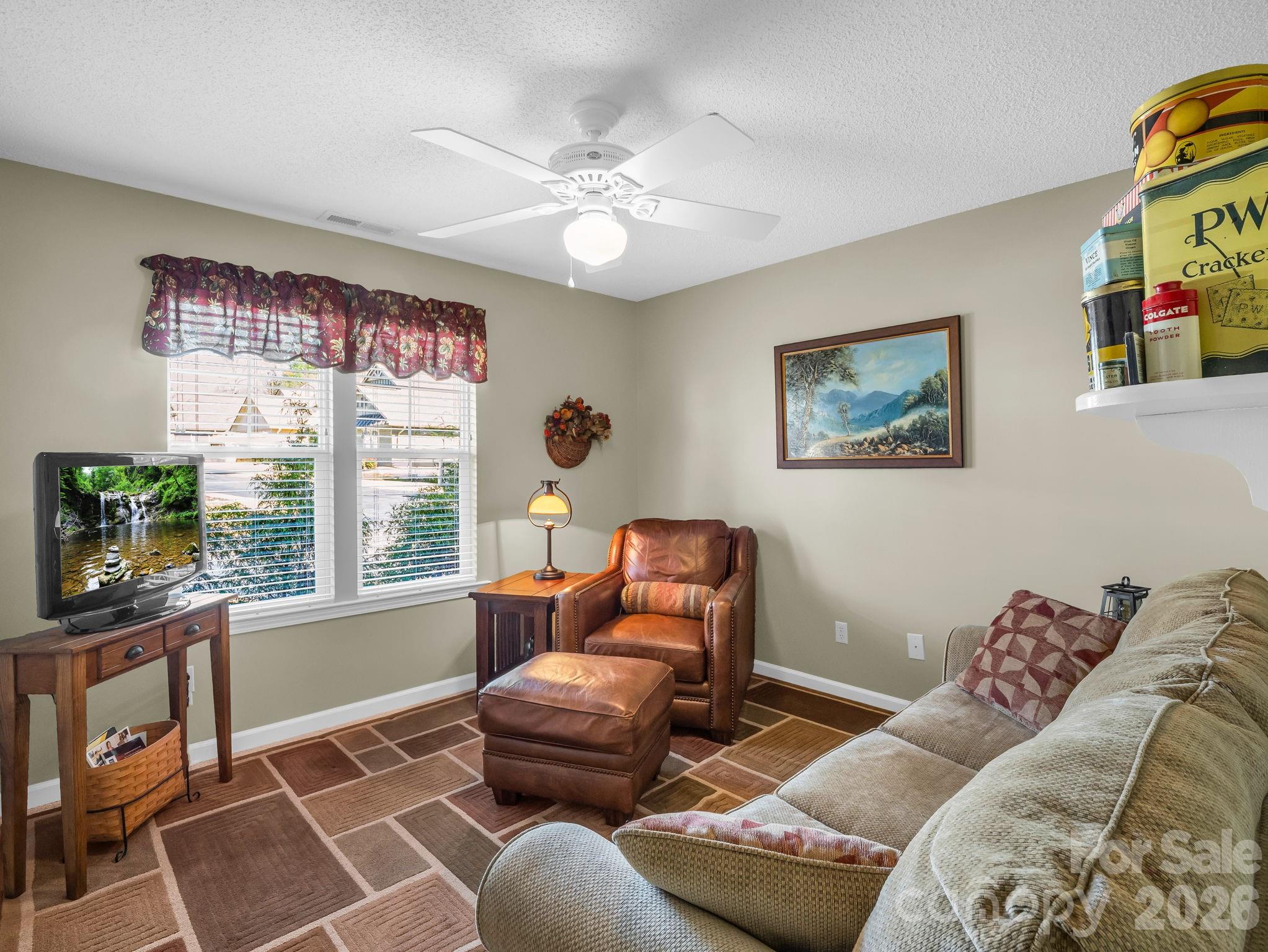 53 Barn Owl Way — Hendersonville