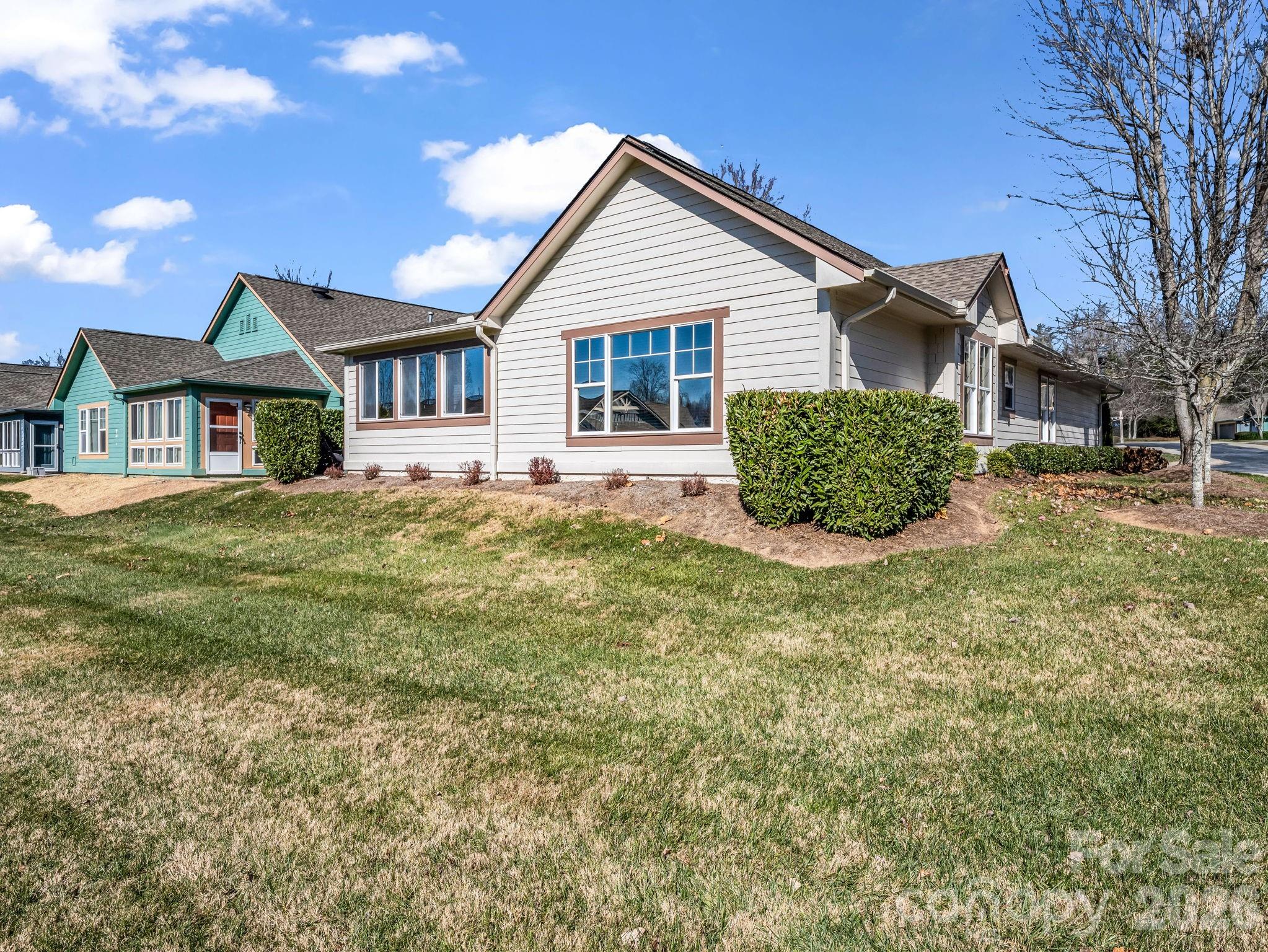 53 Barn Owl Way — Hendersonville