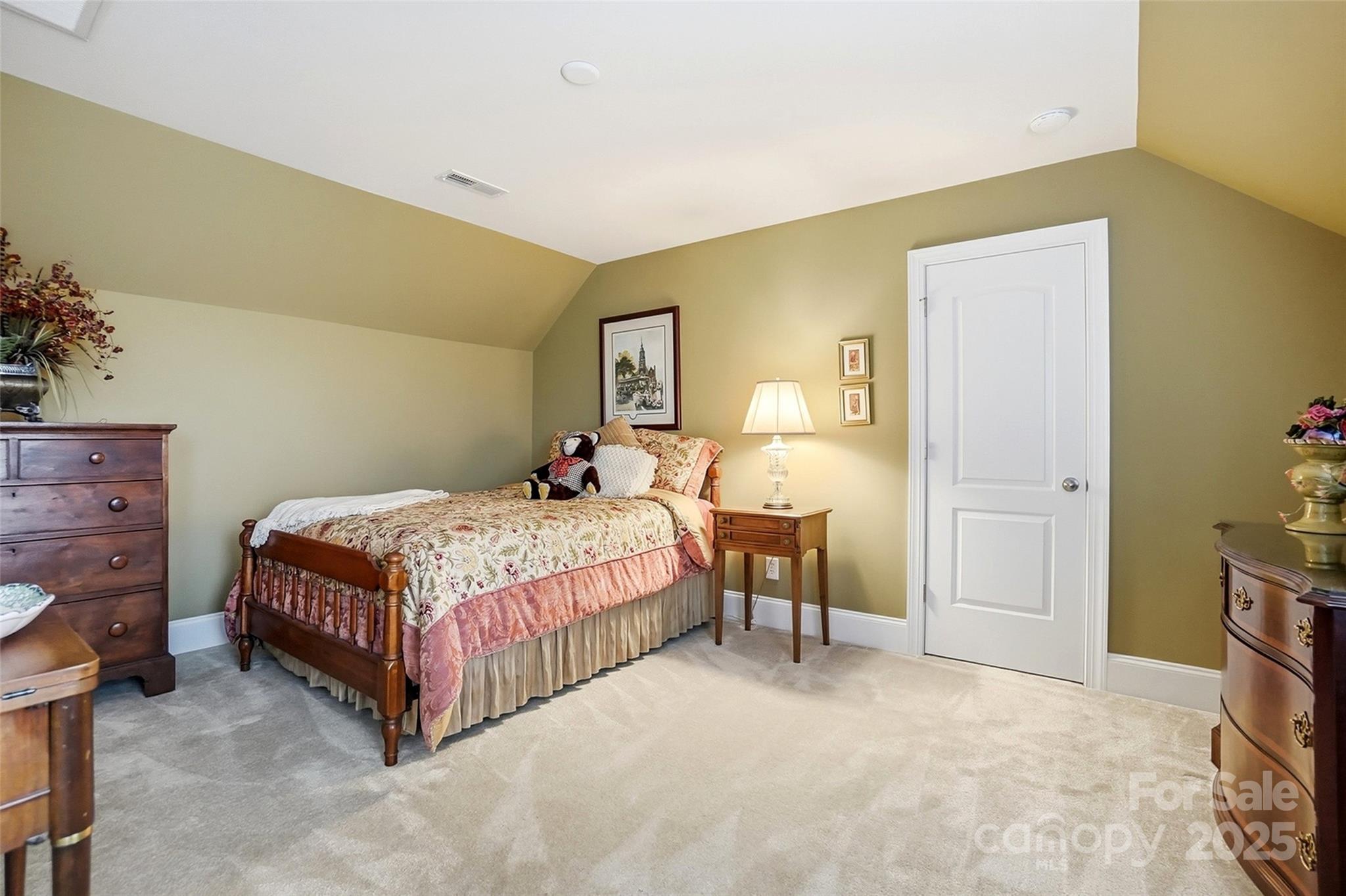 7200 Firespike Road — Charlotte