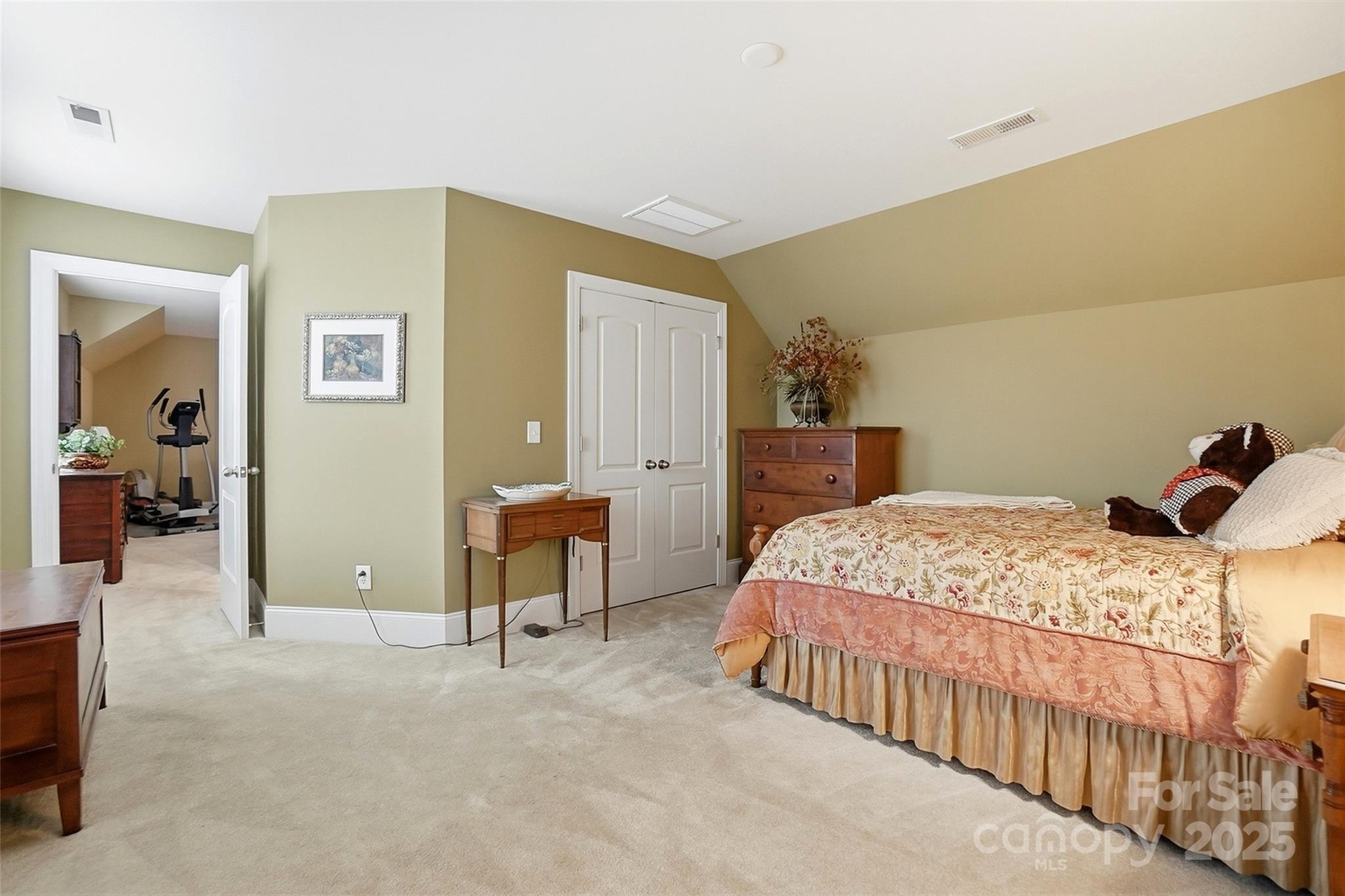 7200 Firespike Road — Charlotte