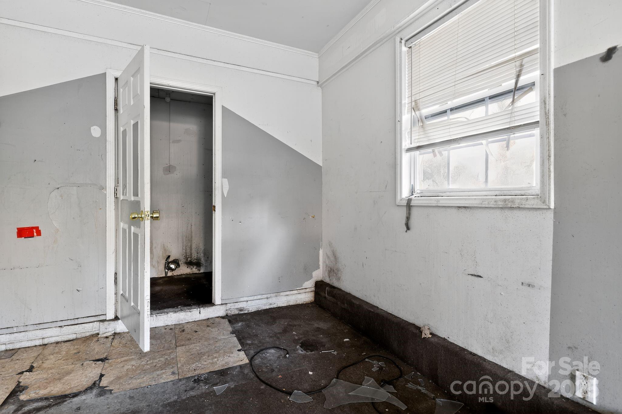3116 Truman Street — Columbia