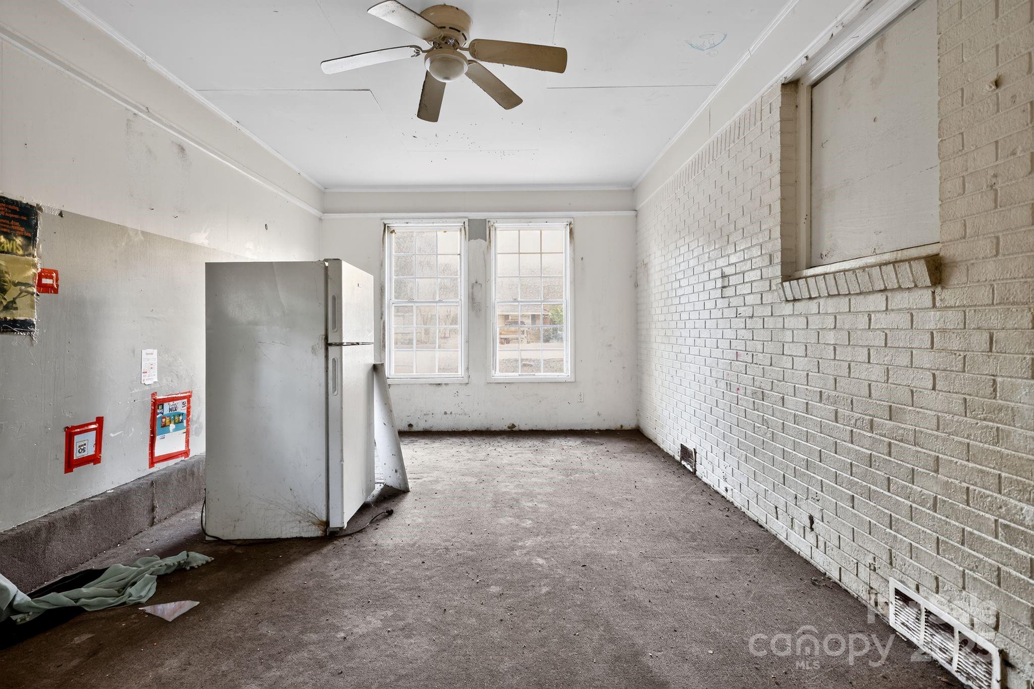 3116 Truman Street — Columbia