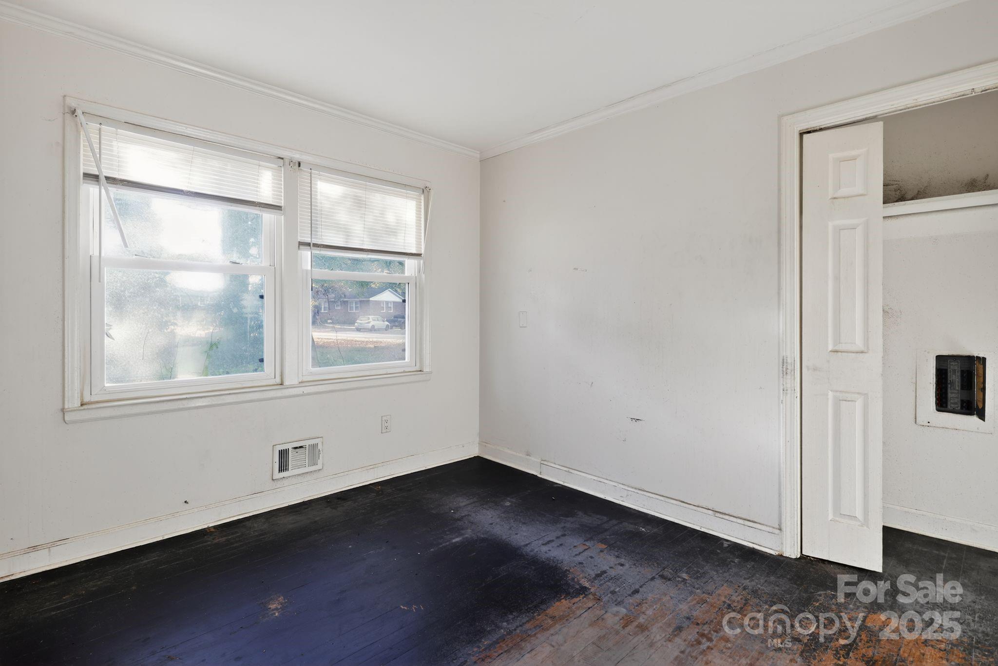 3116 Truman Street — Columbia