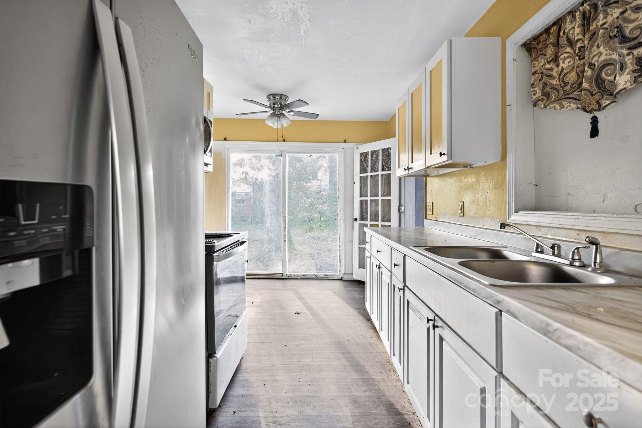 3116 Truman Street — Columbia