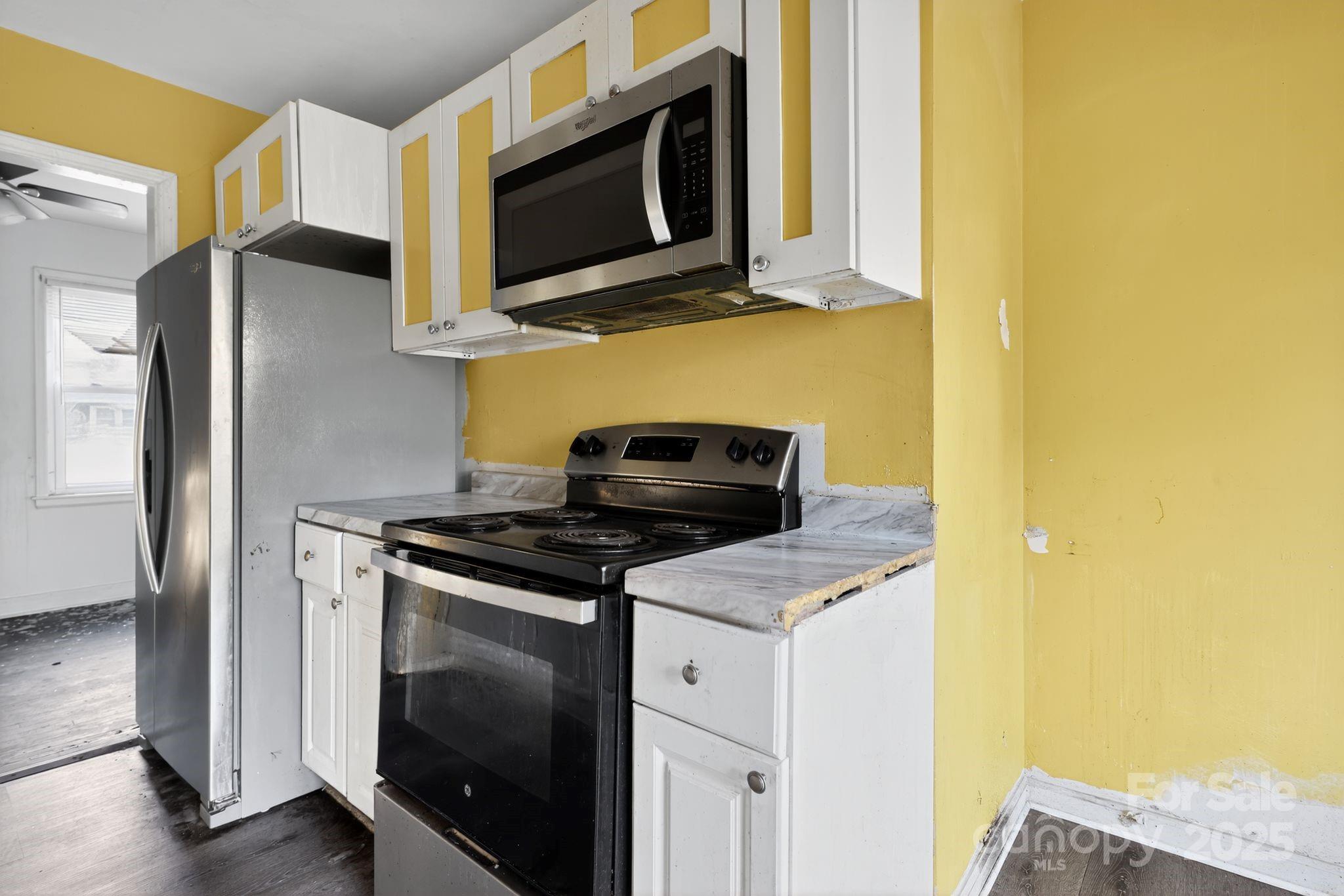3116 Truman Street — Columbia