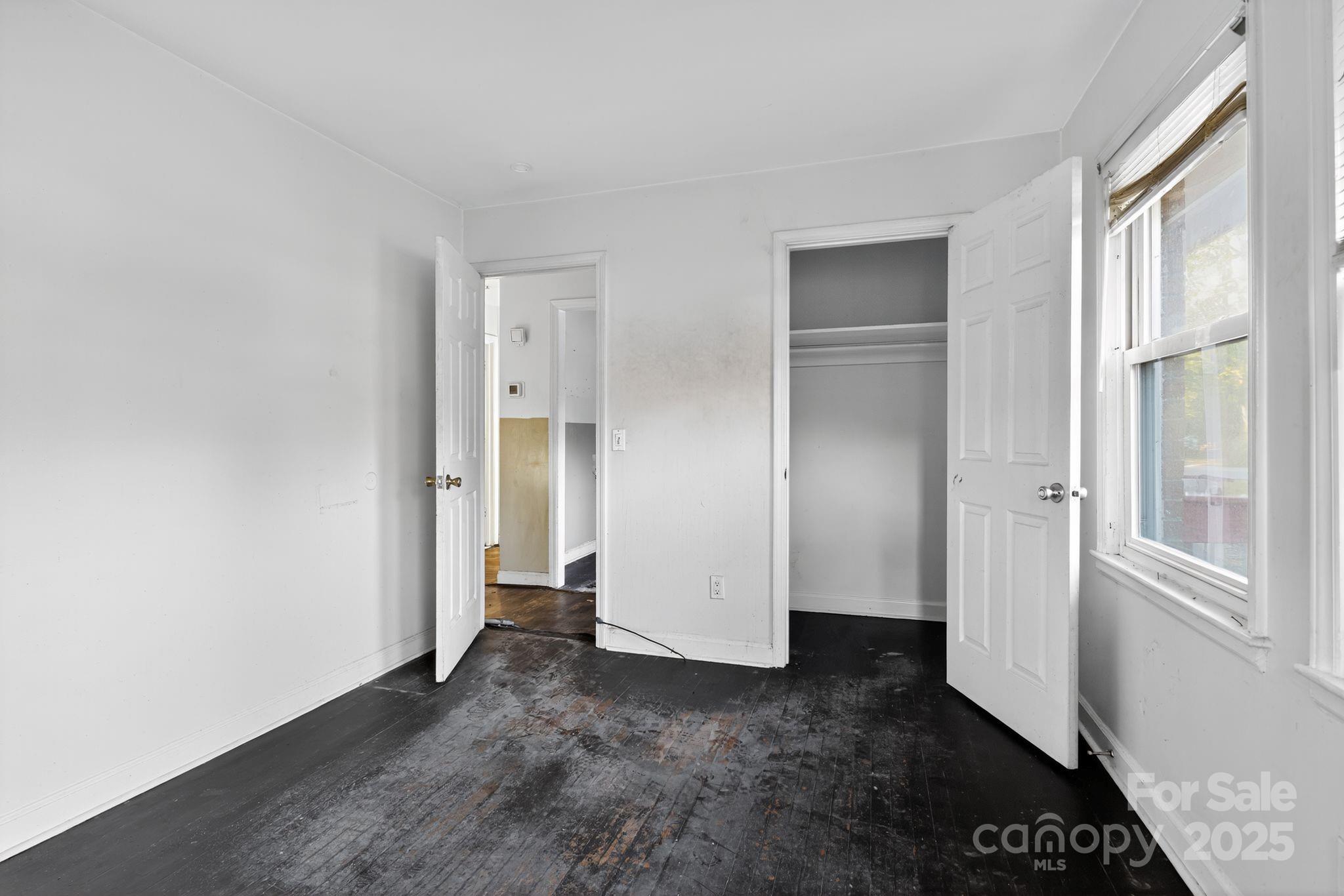 3116 Truman Street — Columbia