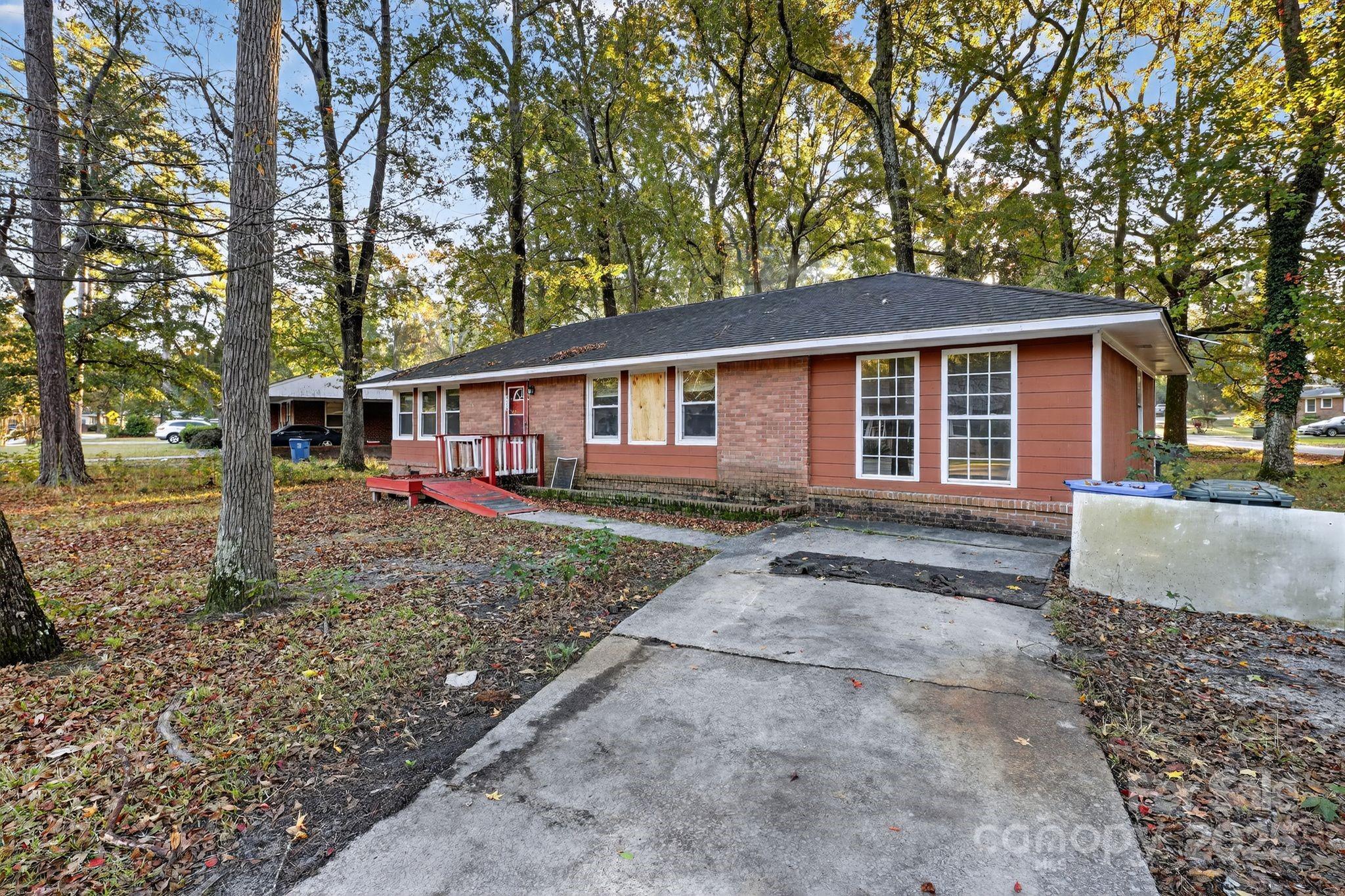 3116 Truman Street — Columbia