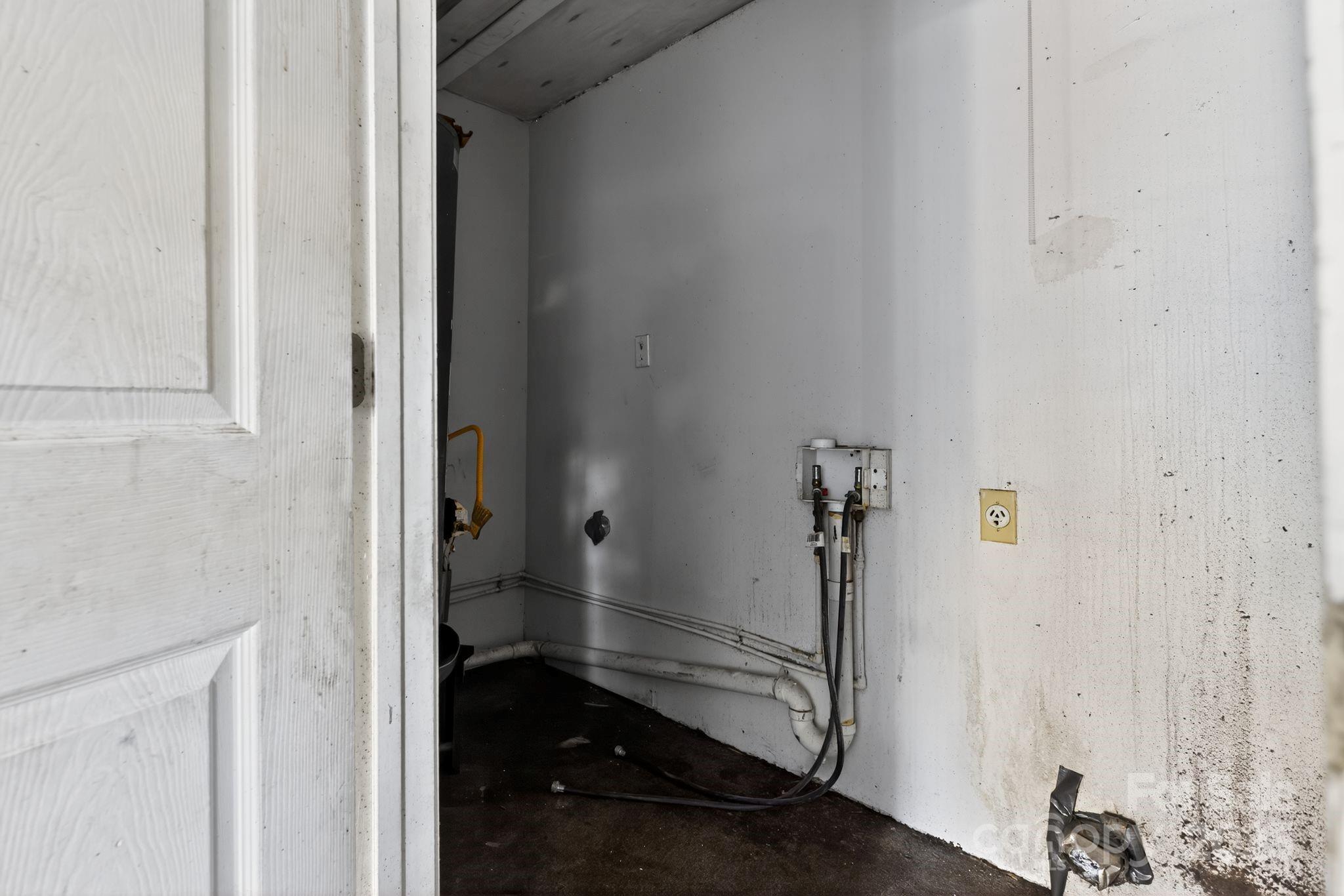 3116 Truman Street — Columbia