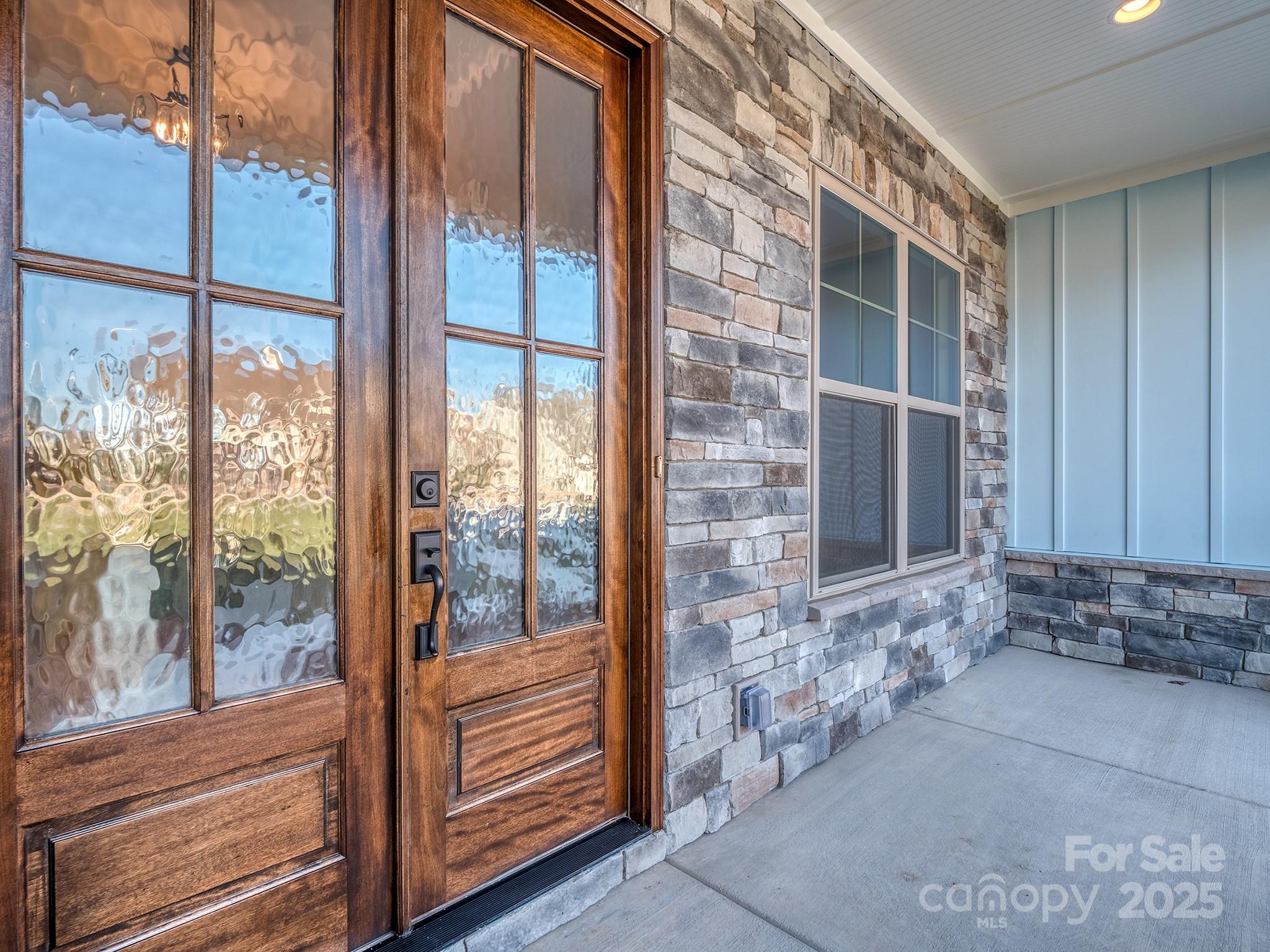 11055 Holiday Cove Road — Tega Cay