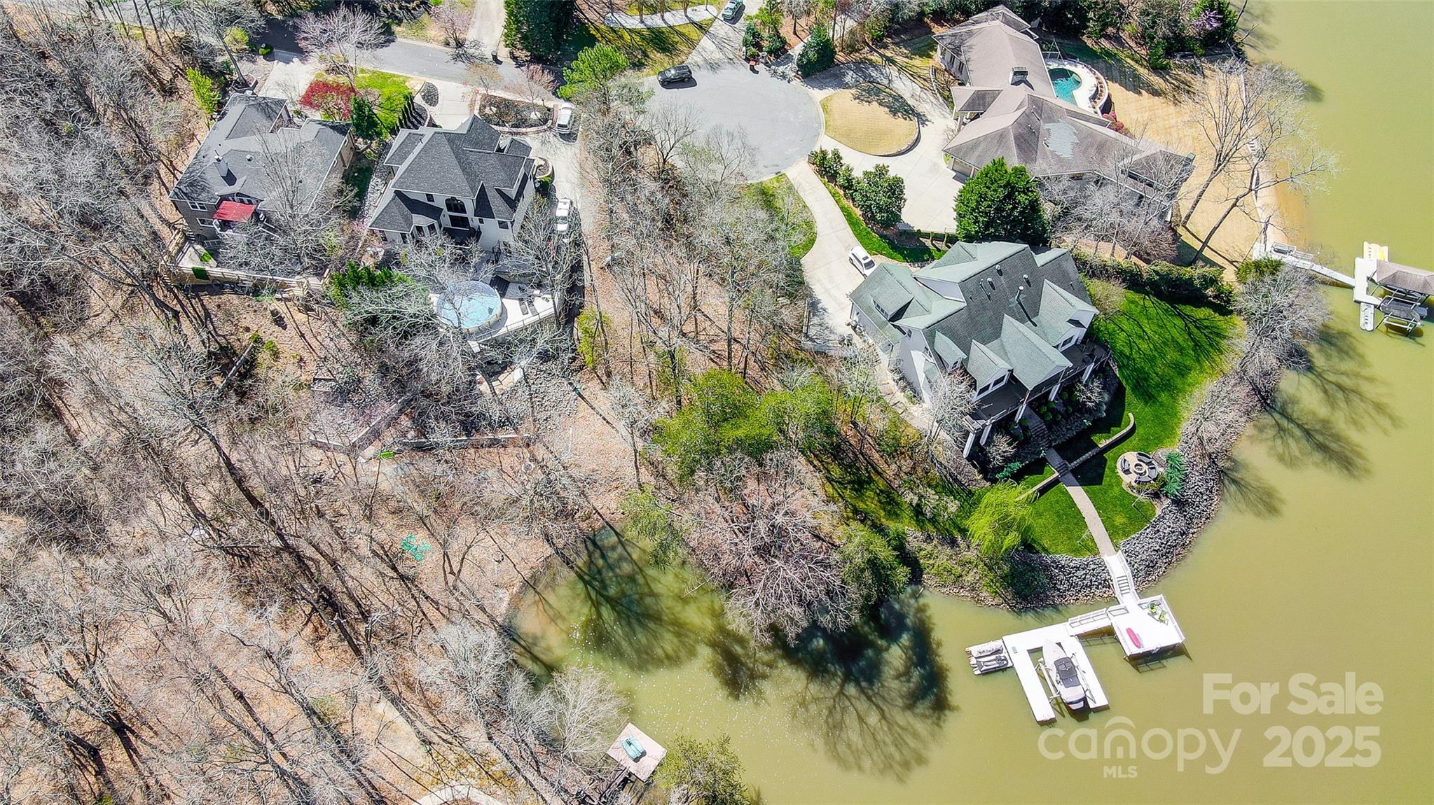 11055 Holiday Cove Road — Tega Cay