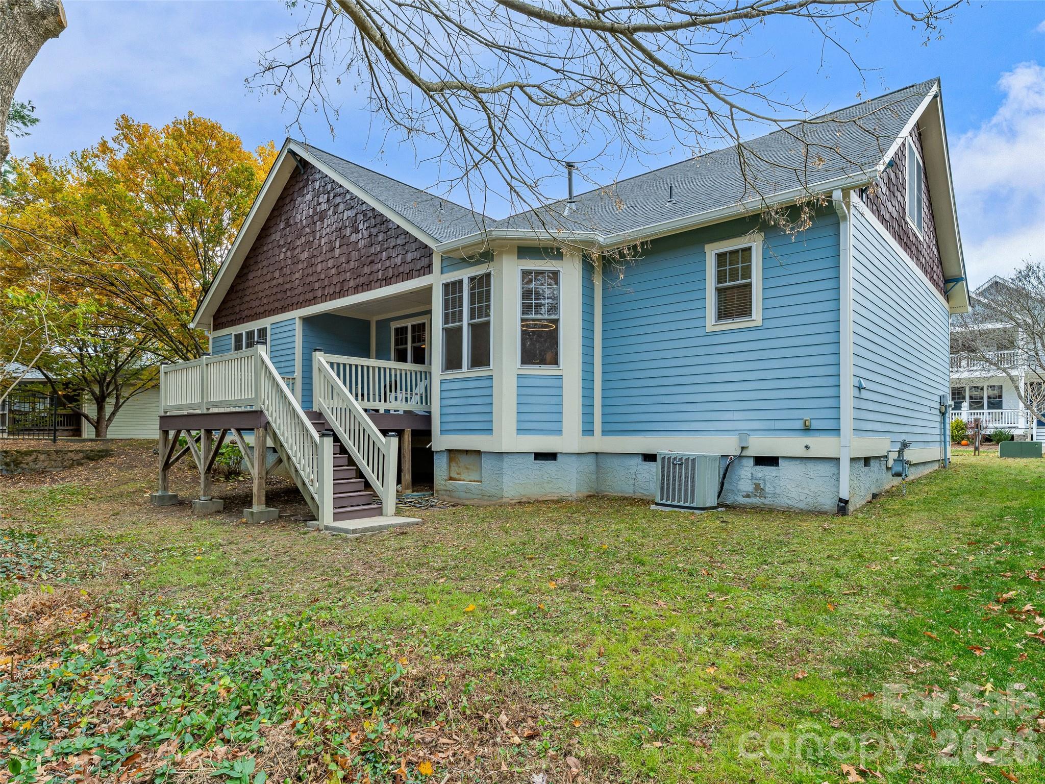 1 Craftsman Circle — Asheville