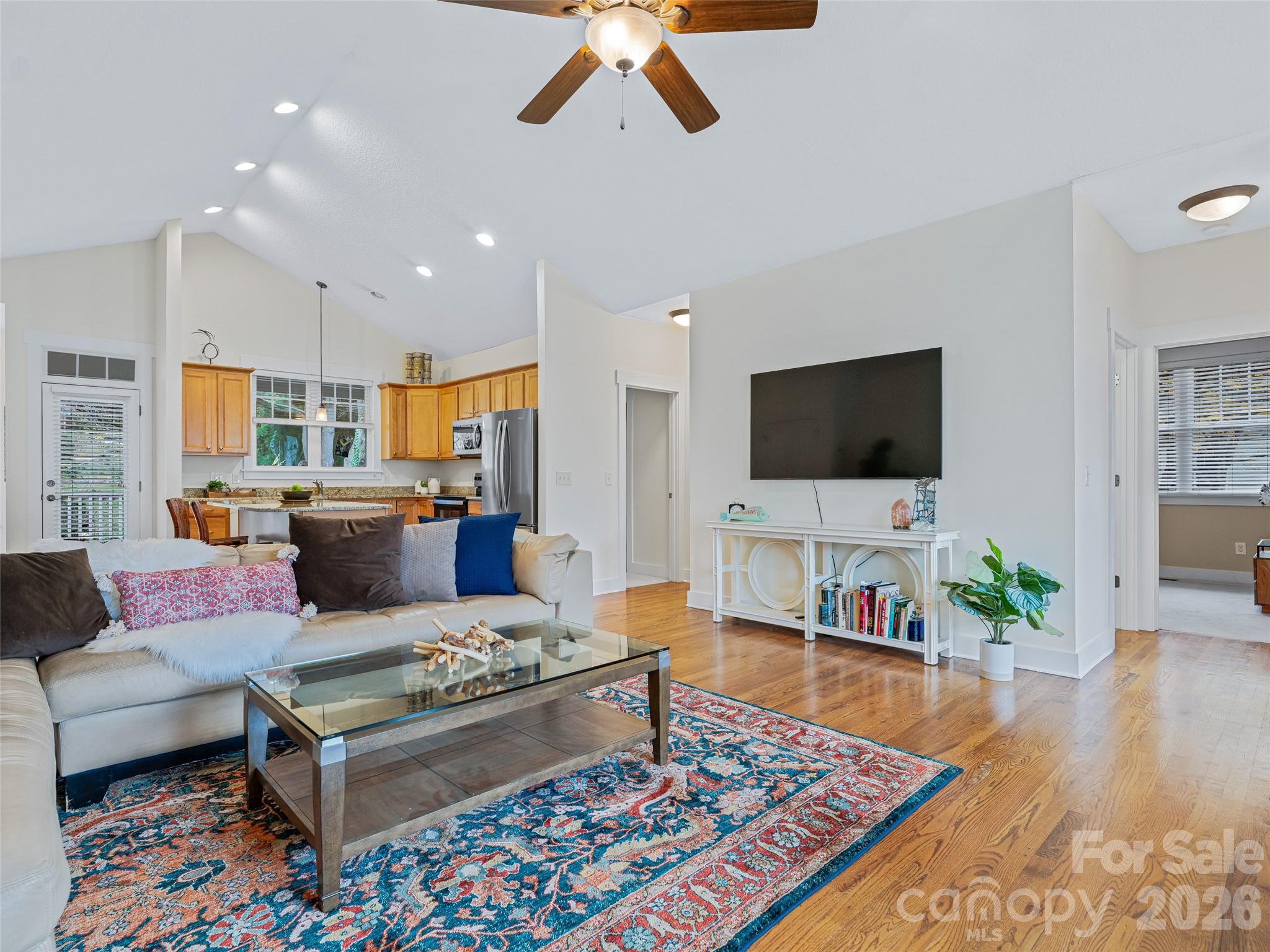 1 Craftsman Circle — Asheville