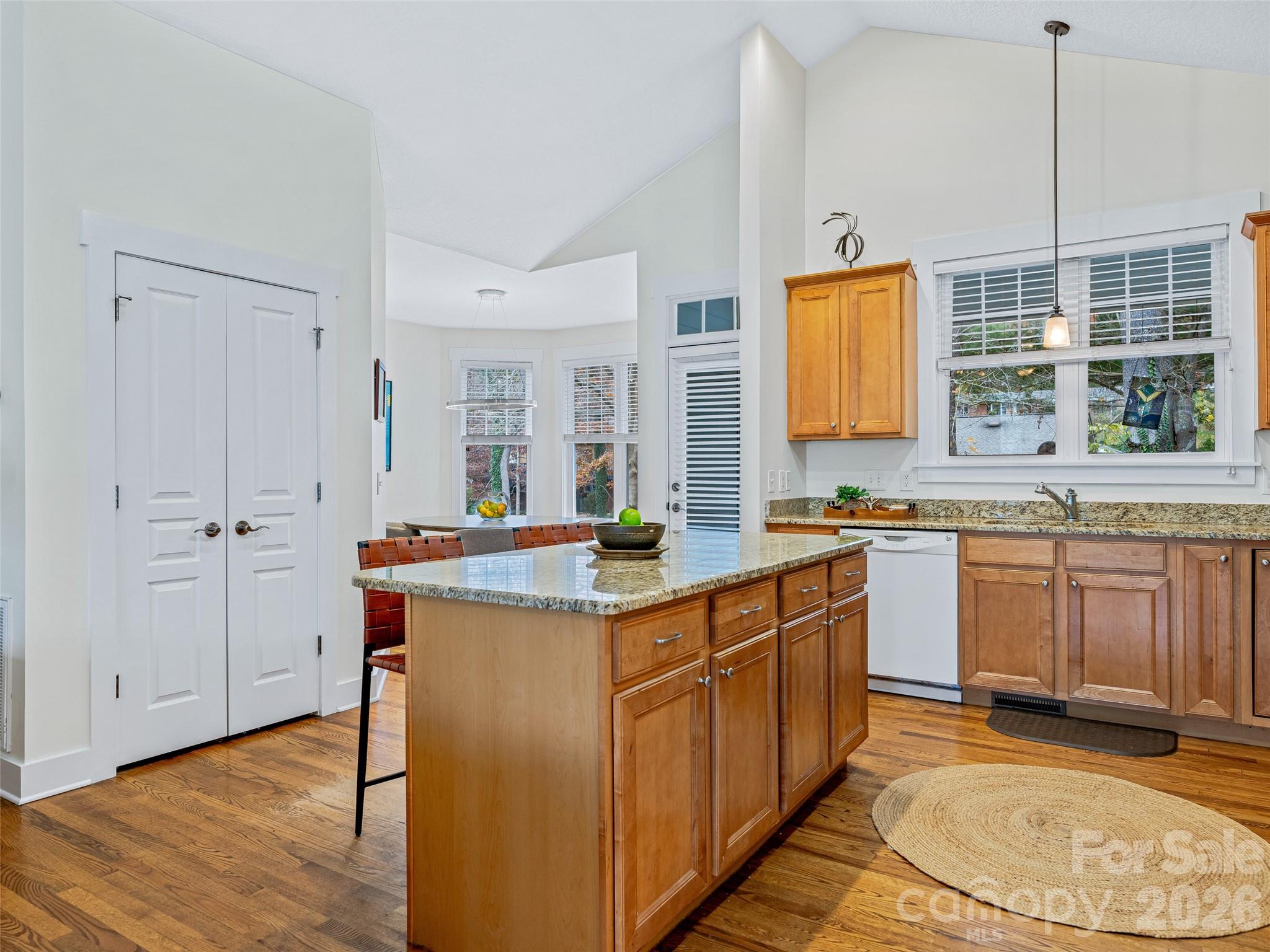 1 Craftsman Circle — Asheville