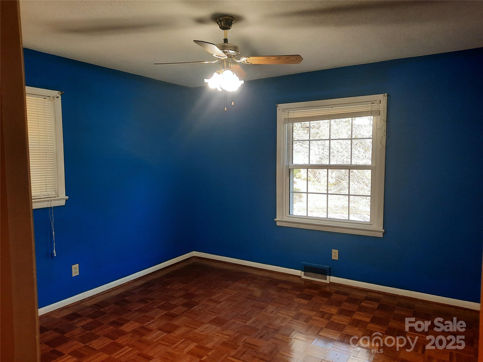 121 Greenview Drive — Kannapolis