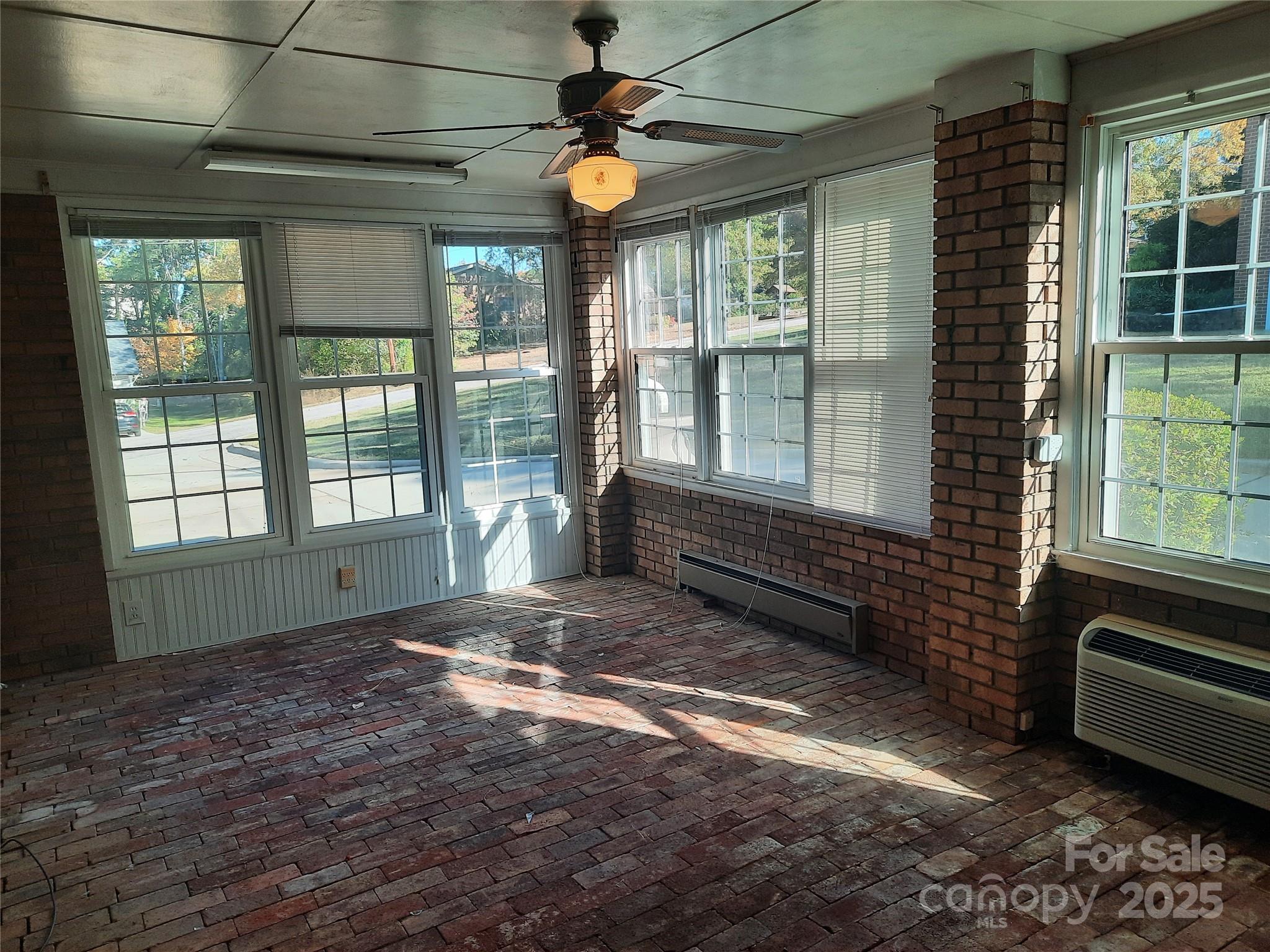 121 Greenview Drive — Kannapolis