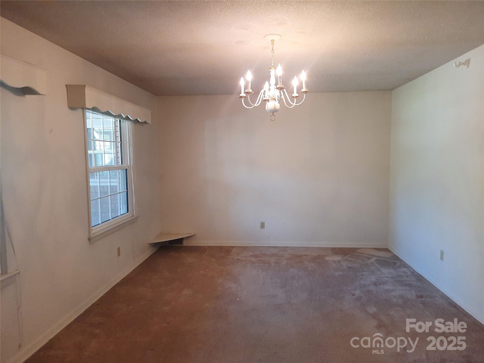 121 Greenview Drive — Kannapolis