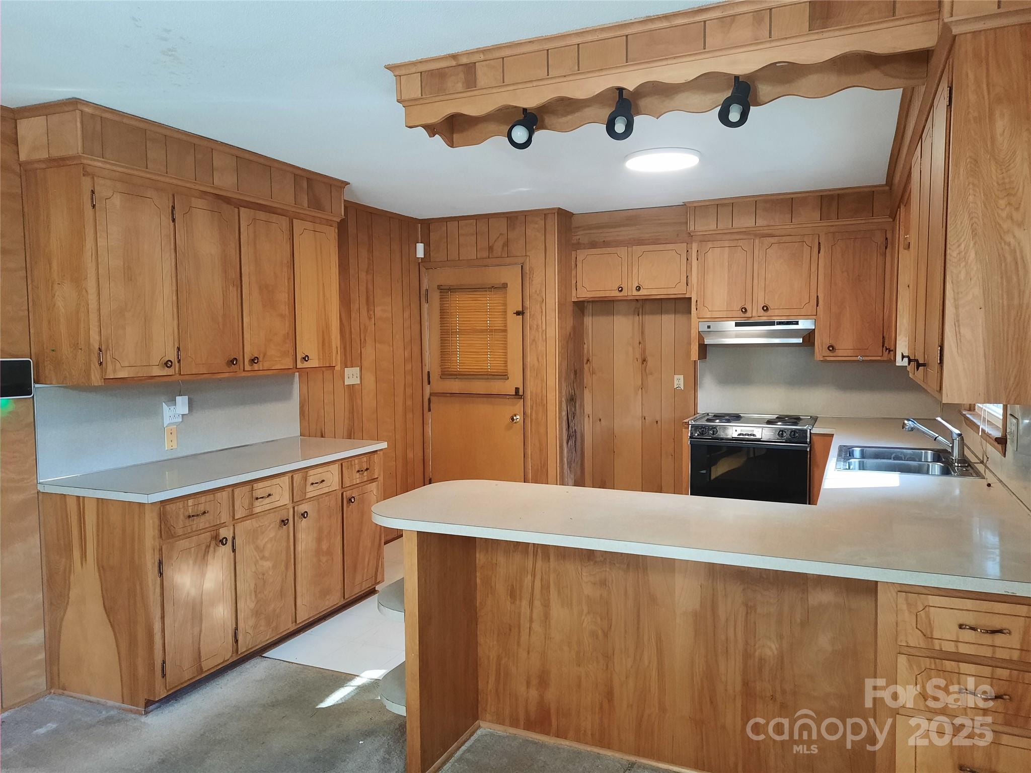 121 Greenview Drive — Kannapolis