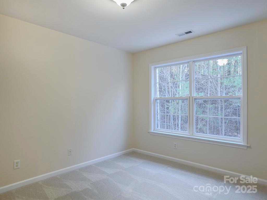 28 Stone River Drive — Asheville