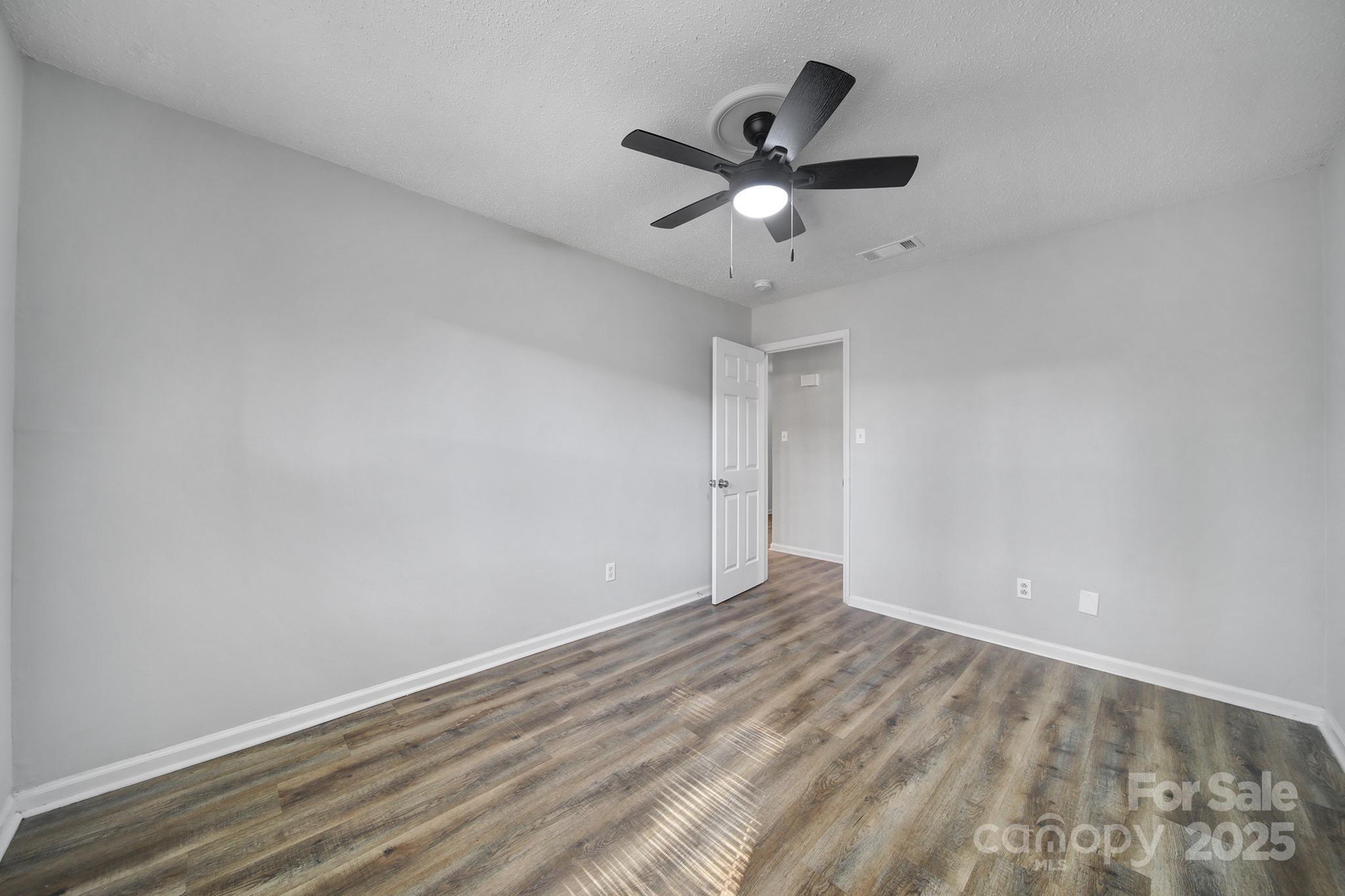 6513 old post Road — Charlotte