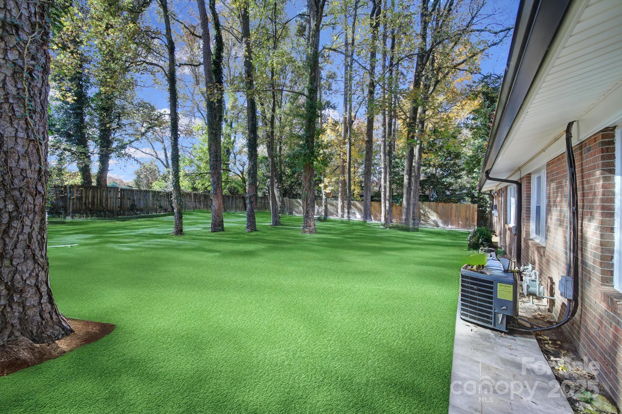 6513 old post Road — Charlotte