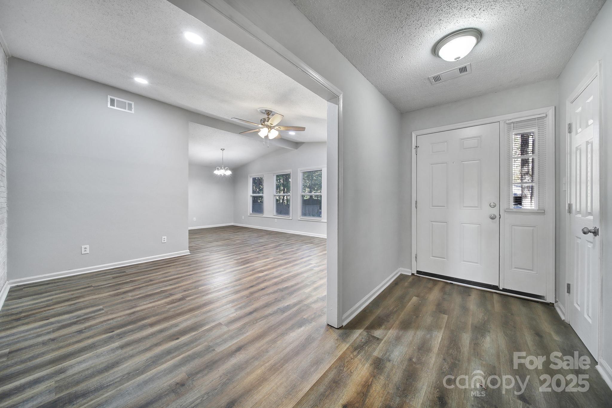6513 old post Road — Charlotte