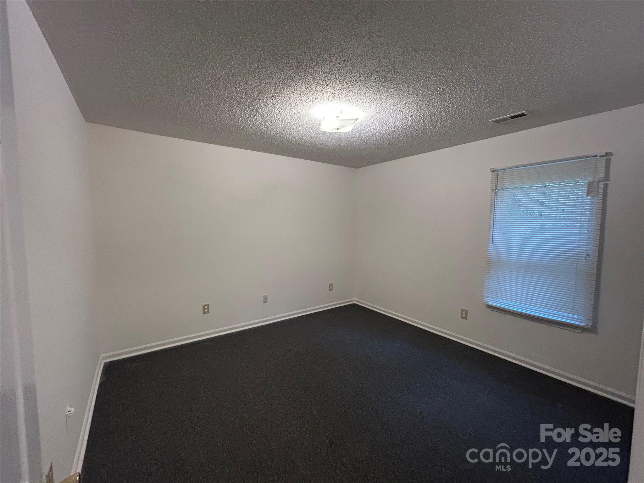 1208 W Walnut Avenue — Gastonia