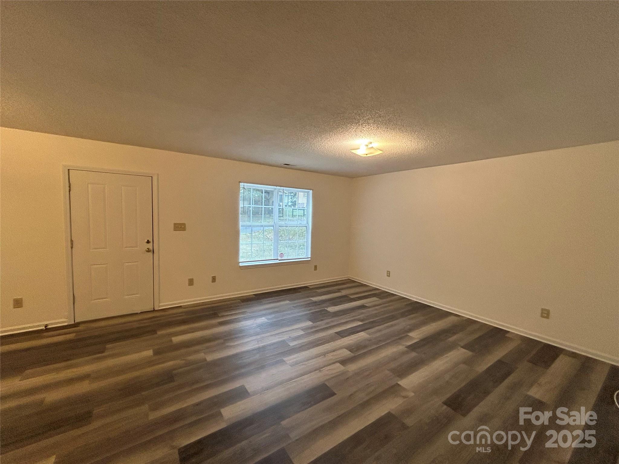 1208 W Walnut Avenue — Gastonia