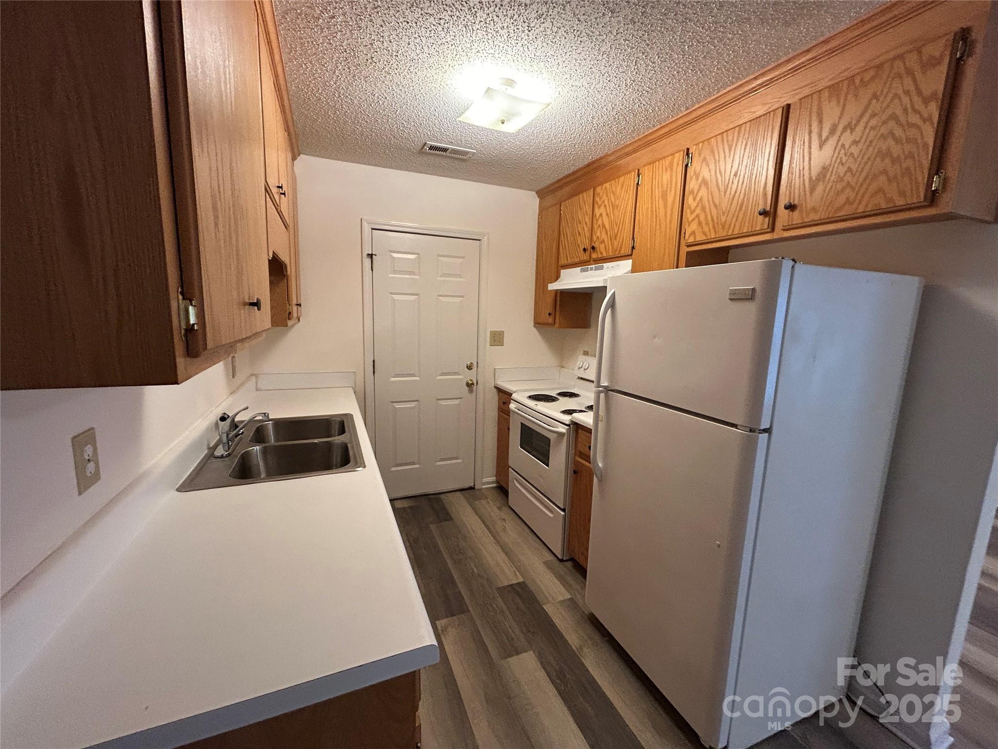 1208 W Walnut Avenue — Gastonia