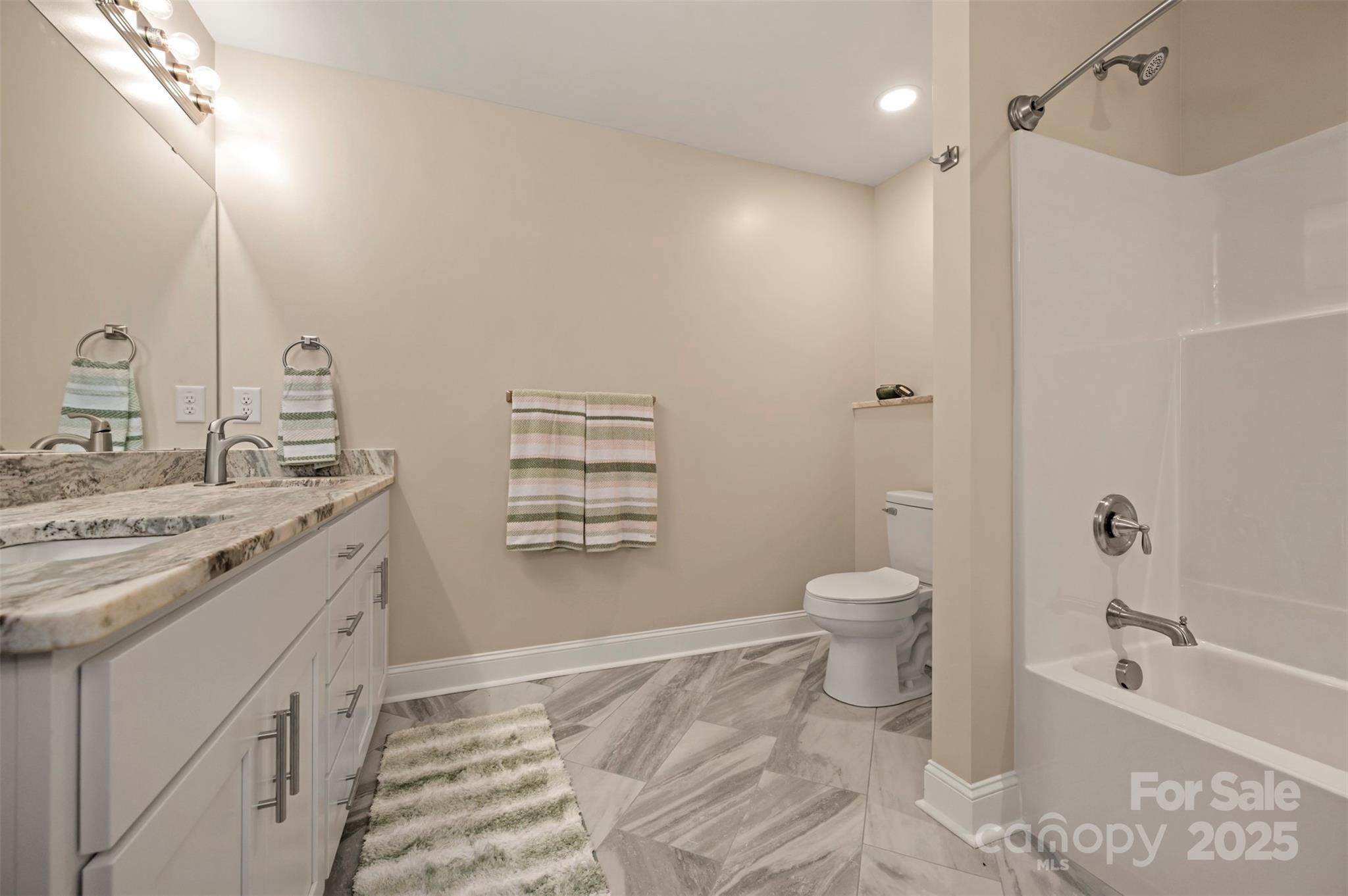 1121 Cove Road — Rutherfordton