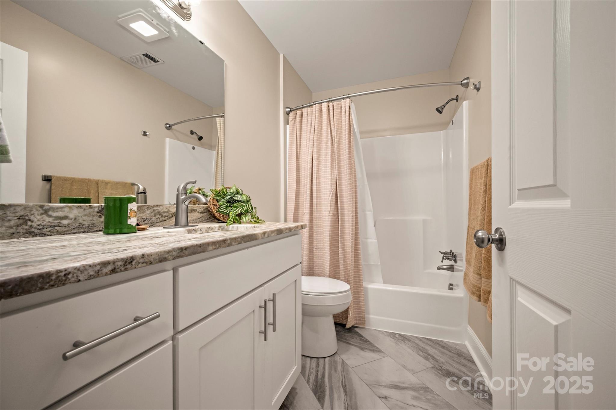 1121 Cove Road — Rutherfordton