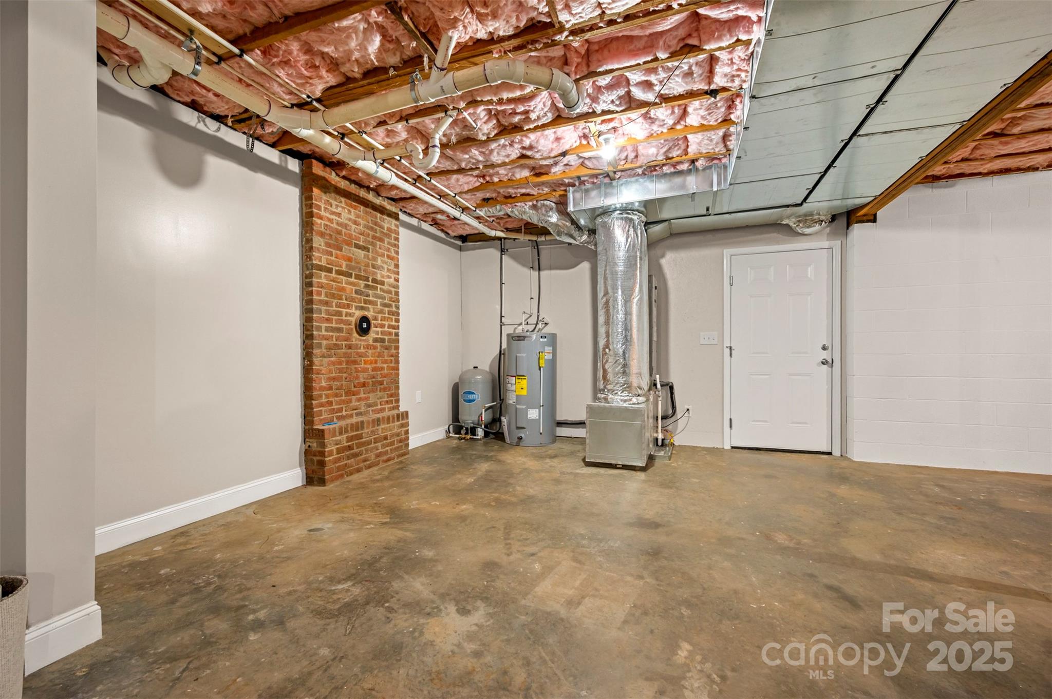 1121 Cove Road — Rutherfordton