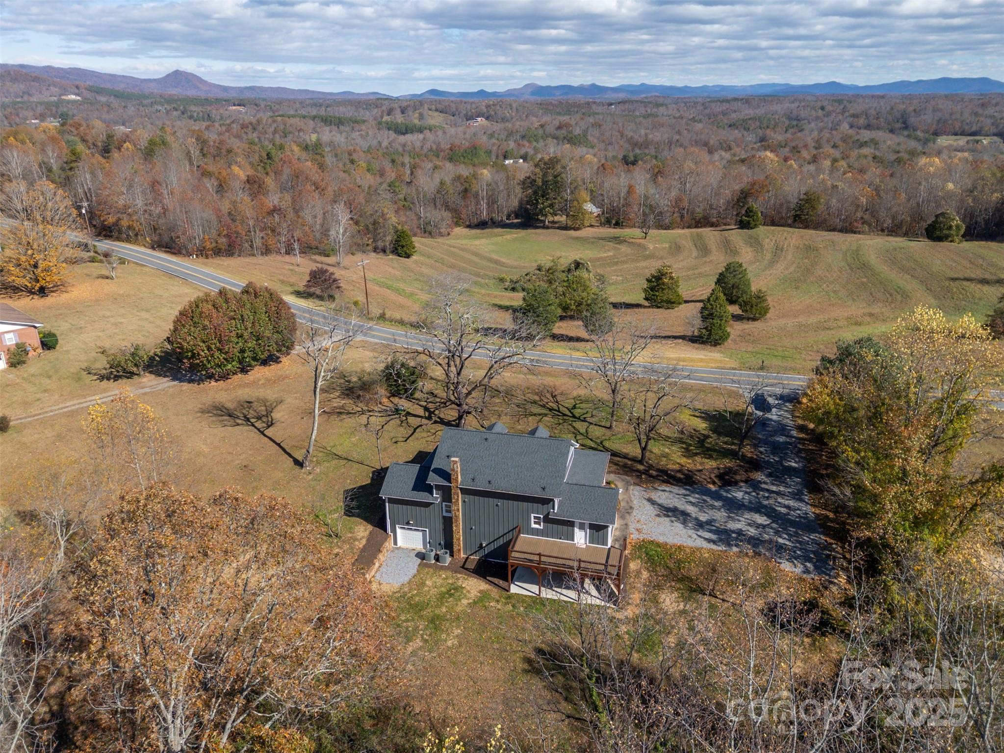 1121 Cove Road — Rutherfordton