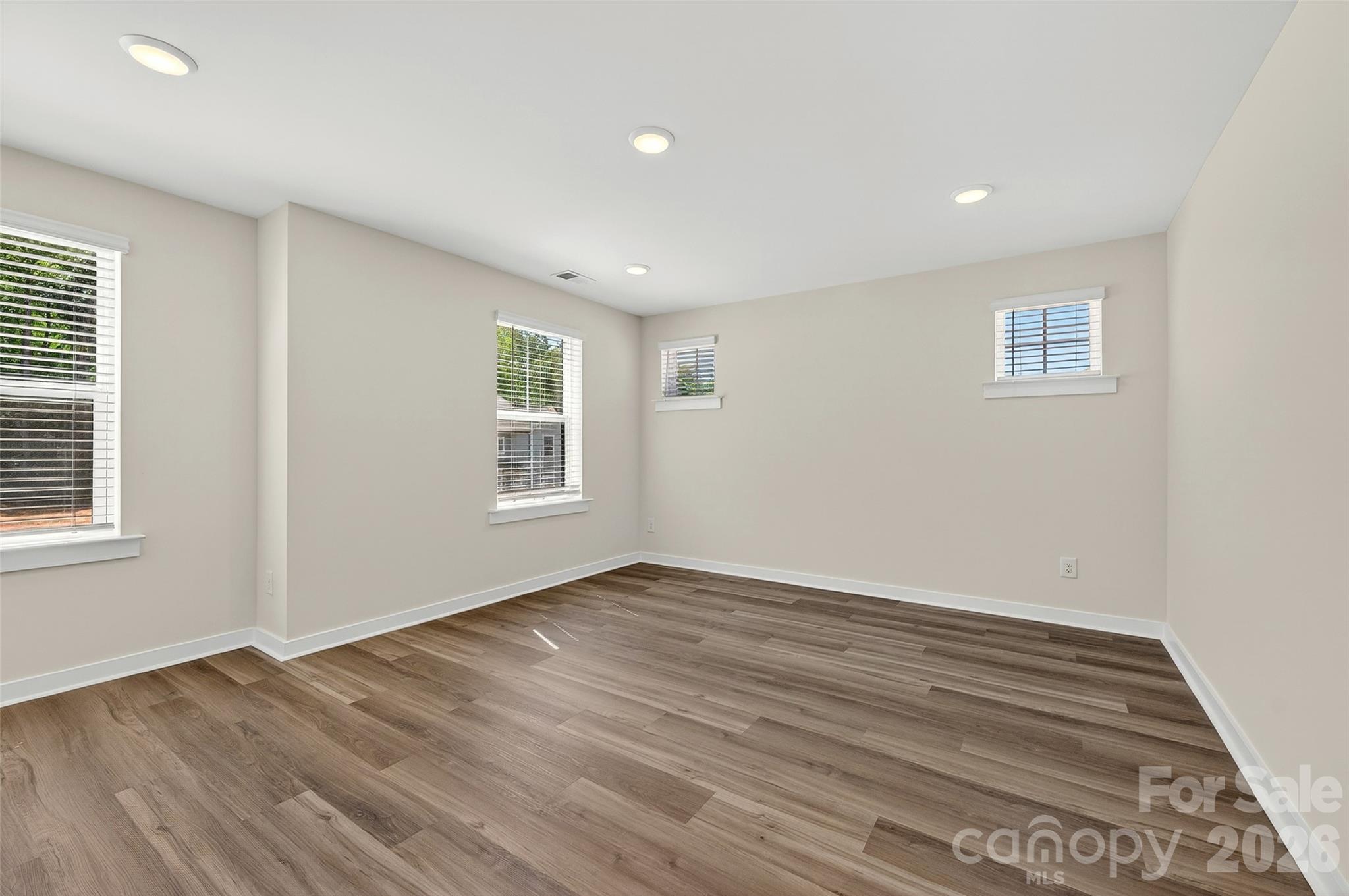 5214 Hollow Branch Road — Charlotte
