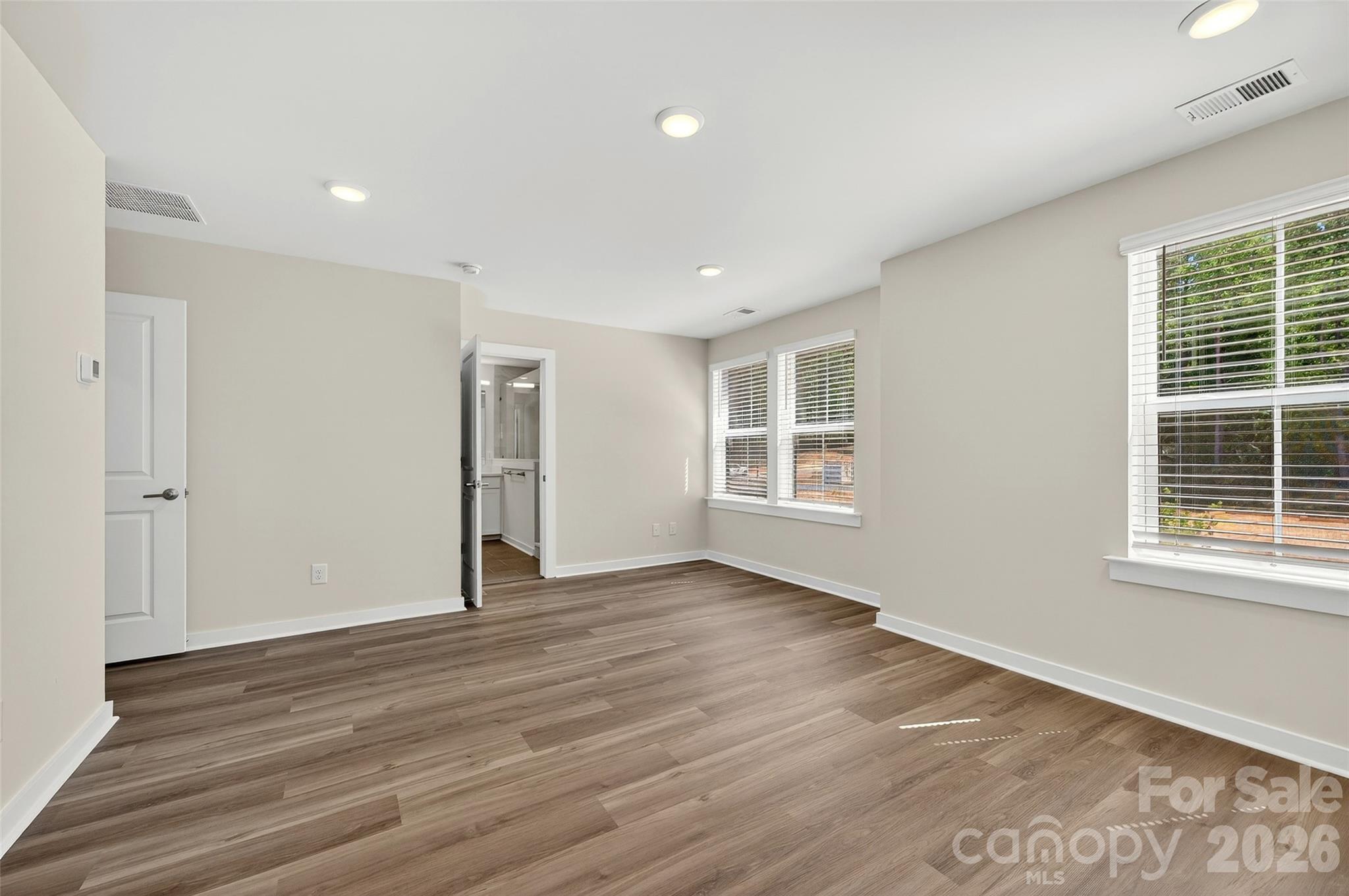 5214 Hollow Branch Road — Charlotte