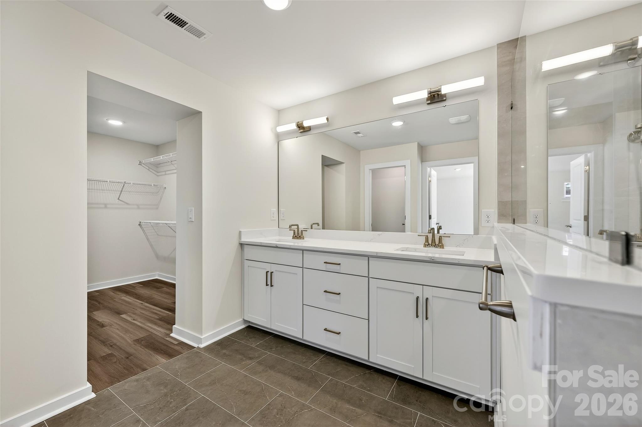 5214 Hollow Branch Road — Charlotte